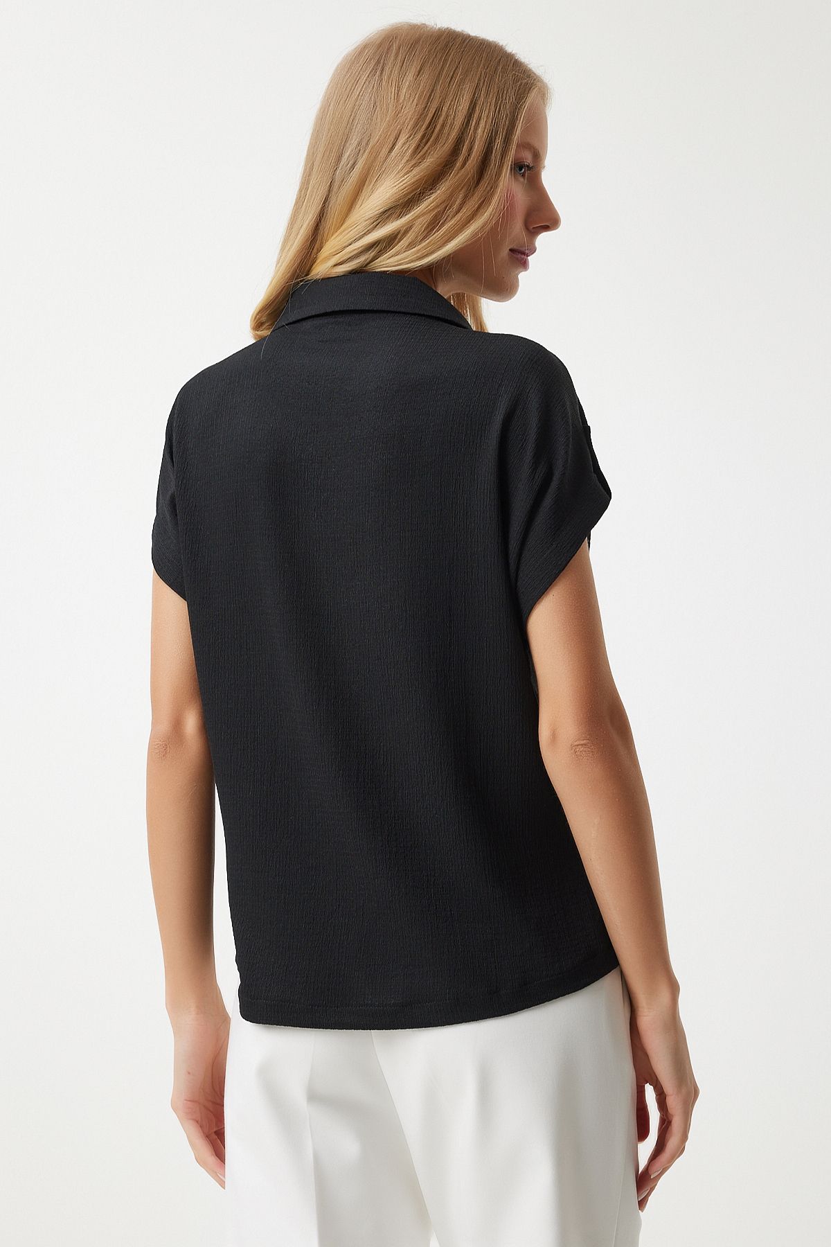 Female Black Pocket Casual Knitting Shirt DD01325