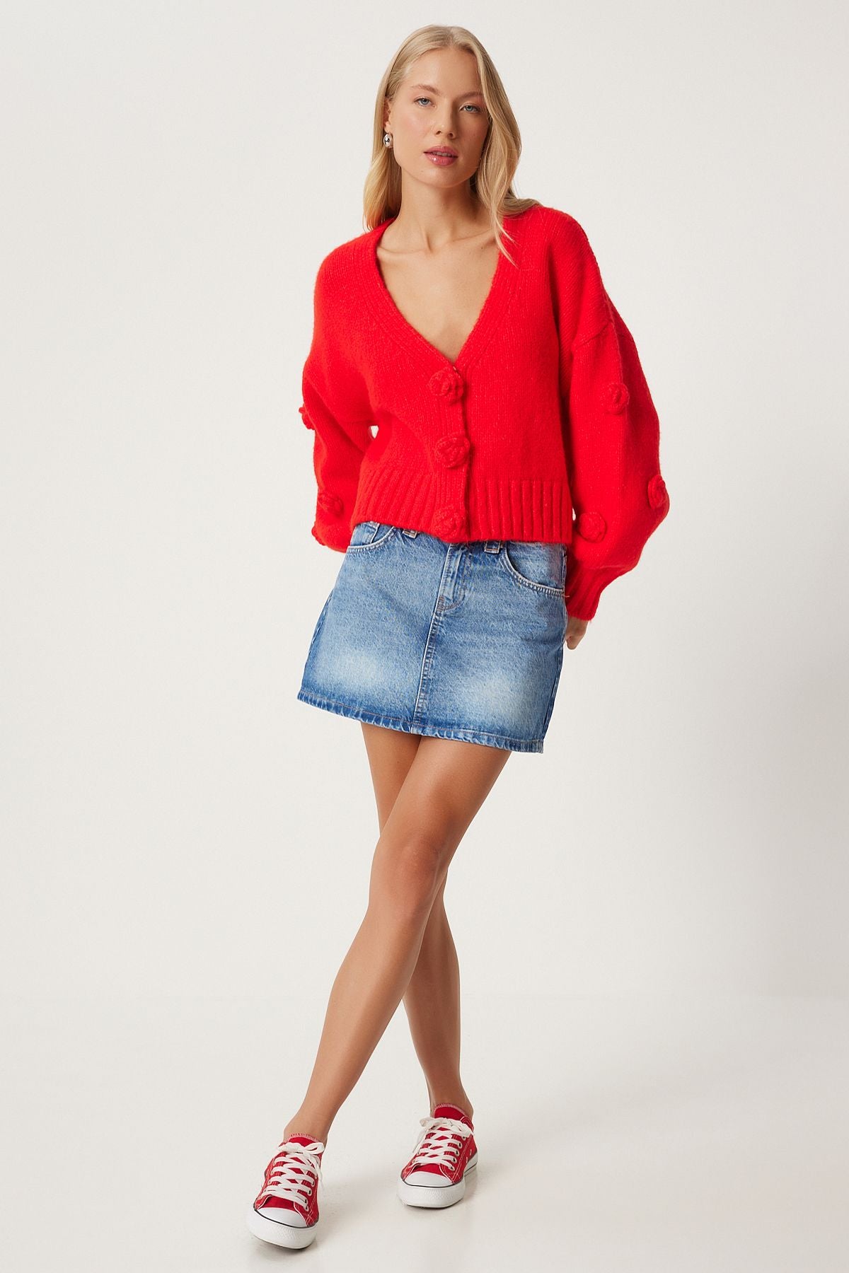 Woman Red Pompom Flower Detail Triko Cardigan PF00078