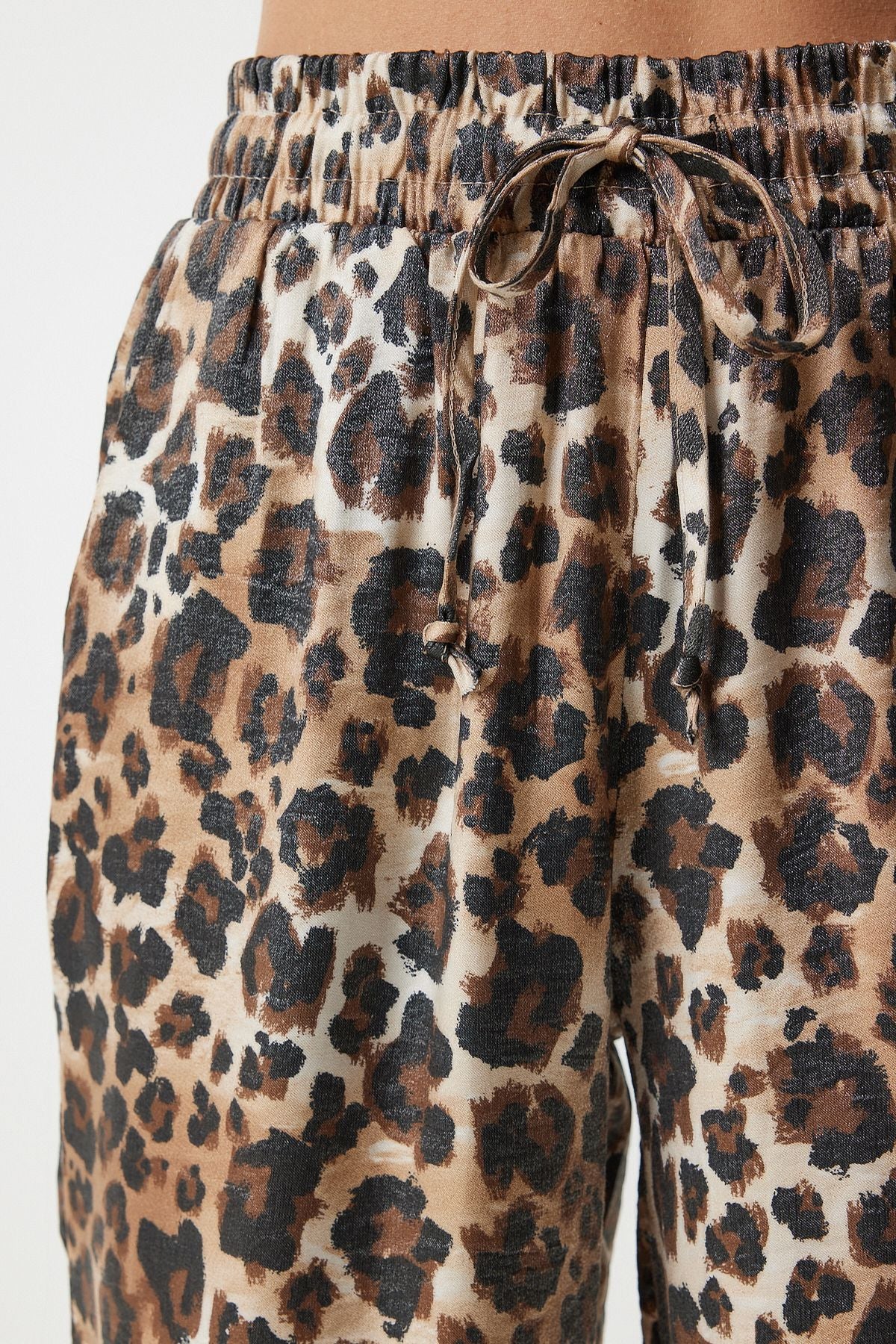 Female black beige leopard patterned viscose palazzo pants FN03185