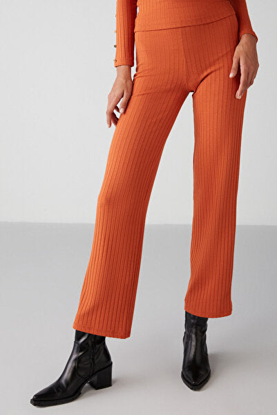 Erıka Women's Elastic Waist Flare Brick Color Trousers