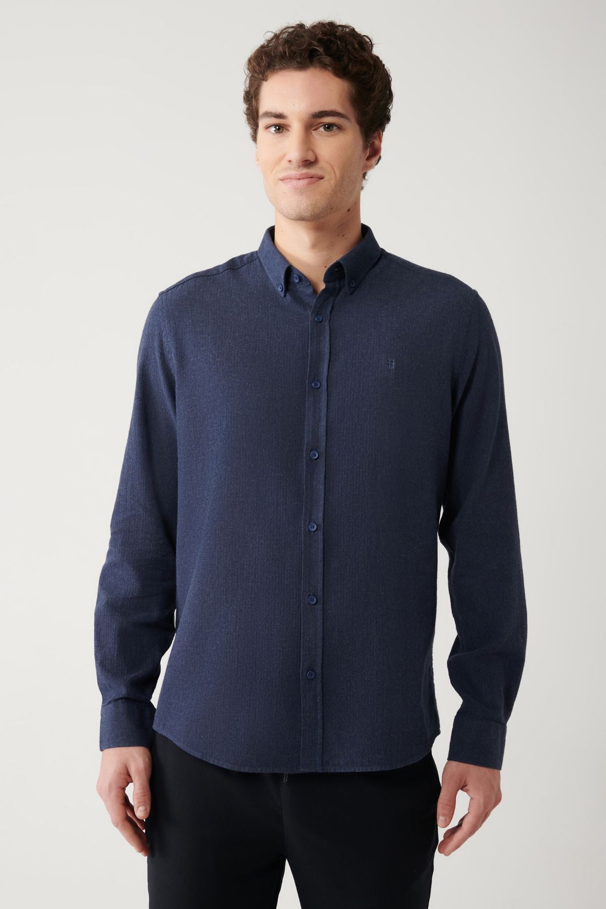 Men's Navy Blue button collar 100 %cotton shirt B002033