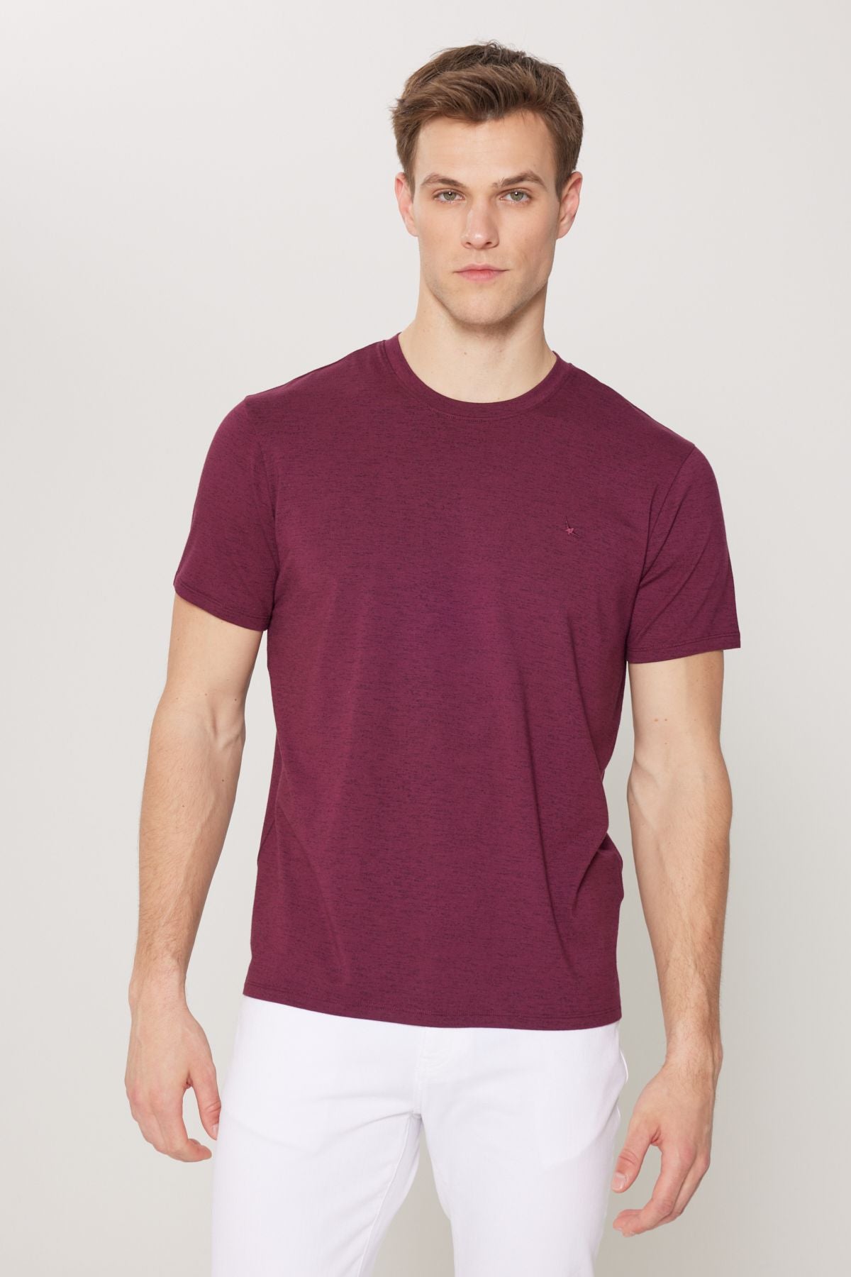 Men's burgundy slim fit narrow cut bike collar cotton short sleeve t -shirt