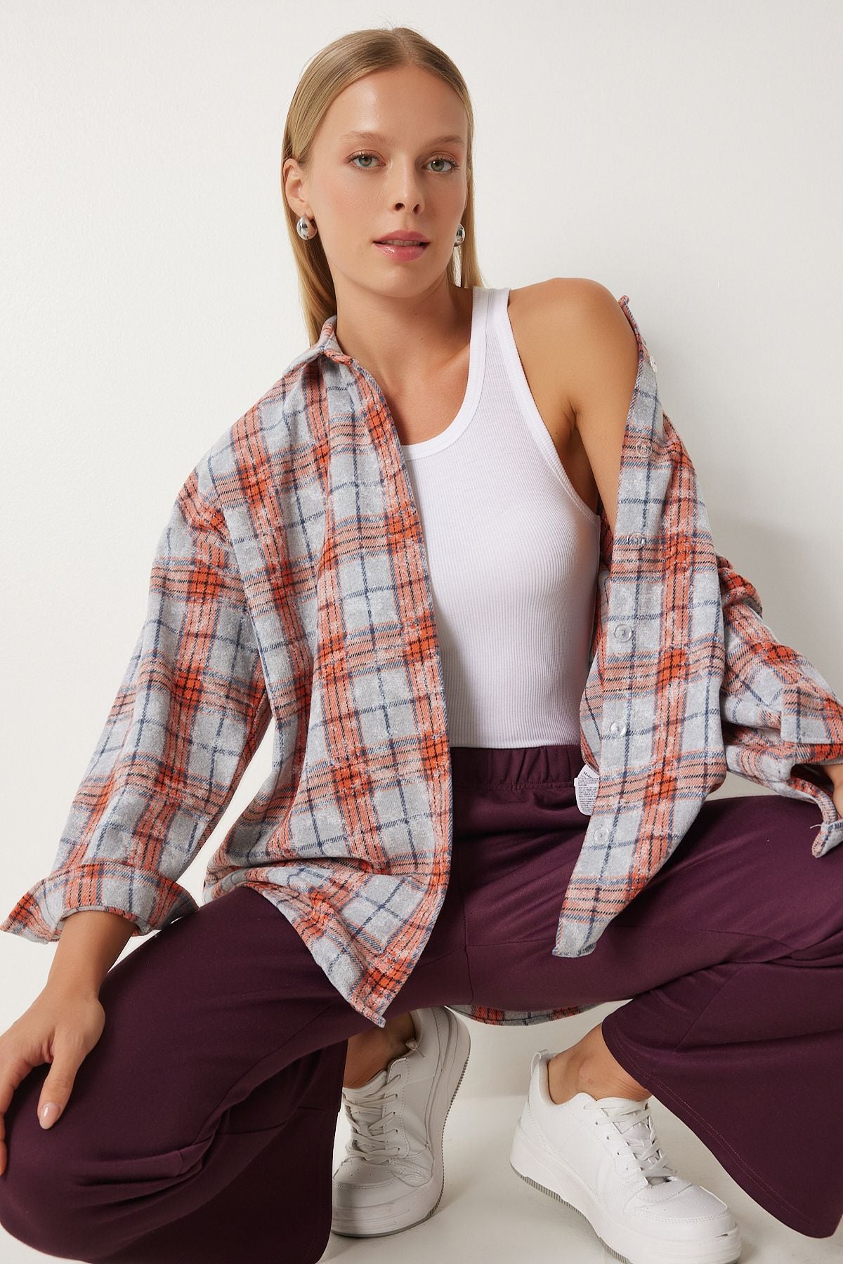 Women's Gray Square Jacquard Woven Shirt to00155