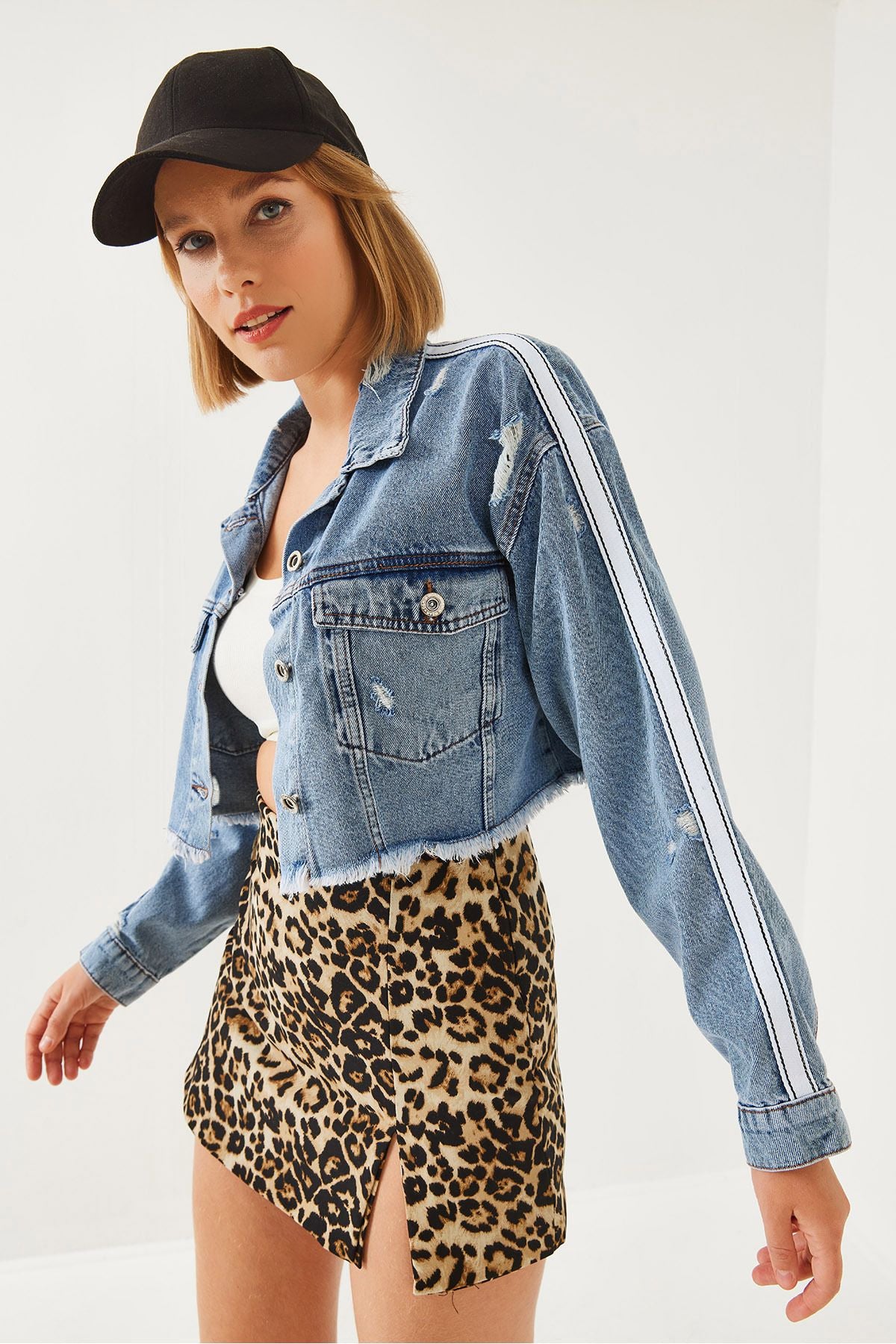 WOMEN'S TENDED DETAIL CROP denim jacket 60251948