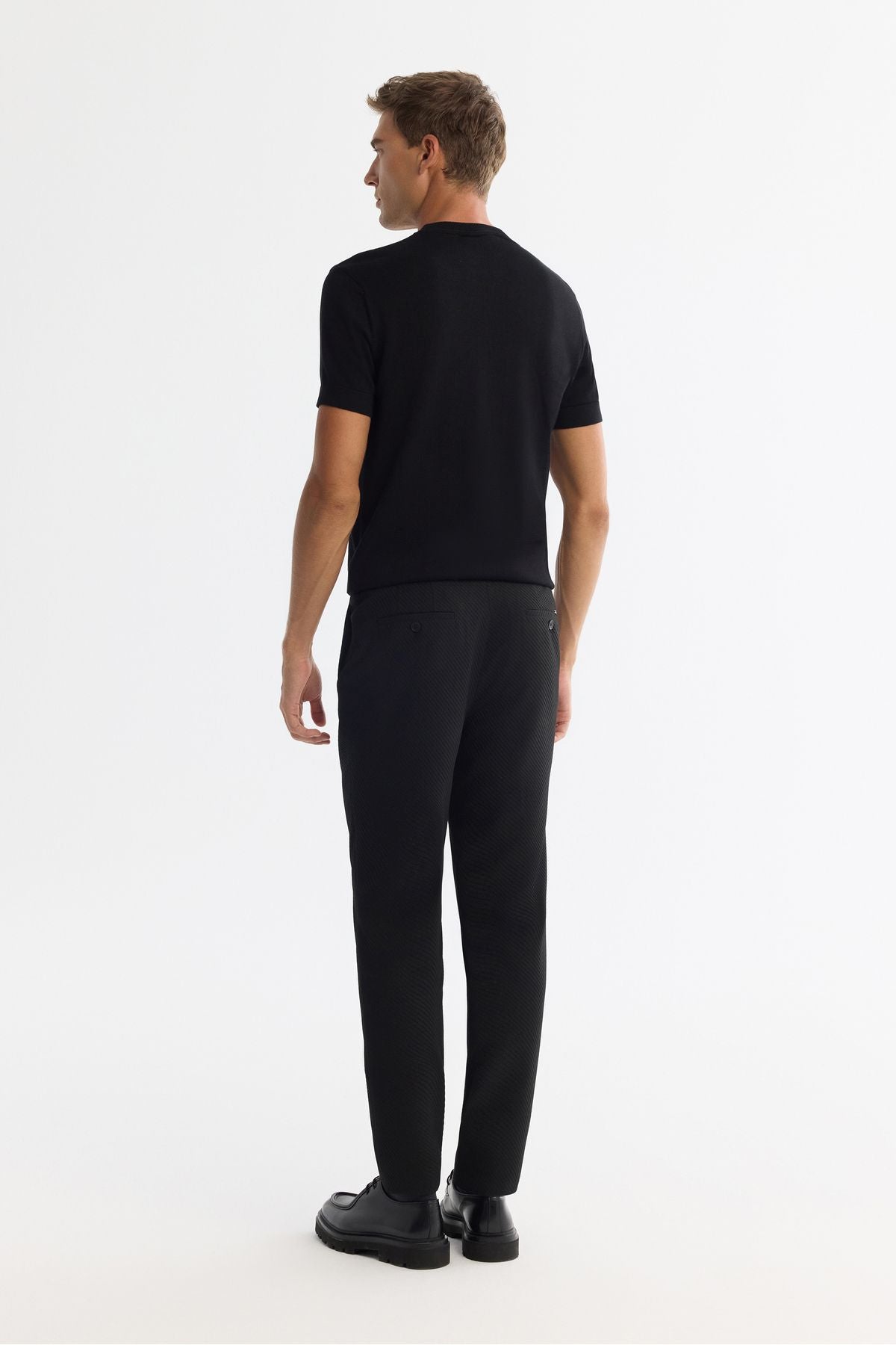 Bi-Stretch suit with men's black side A42y3212