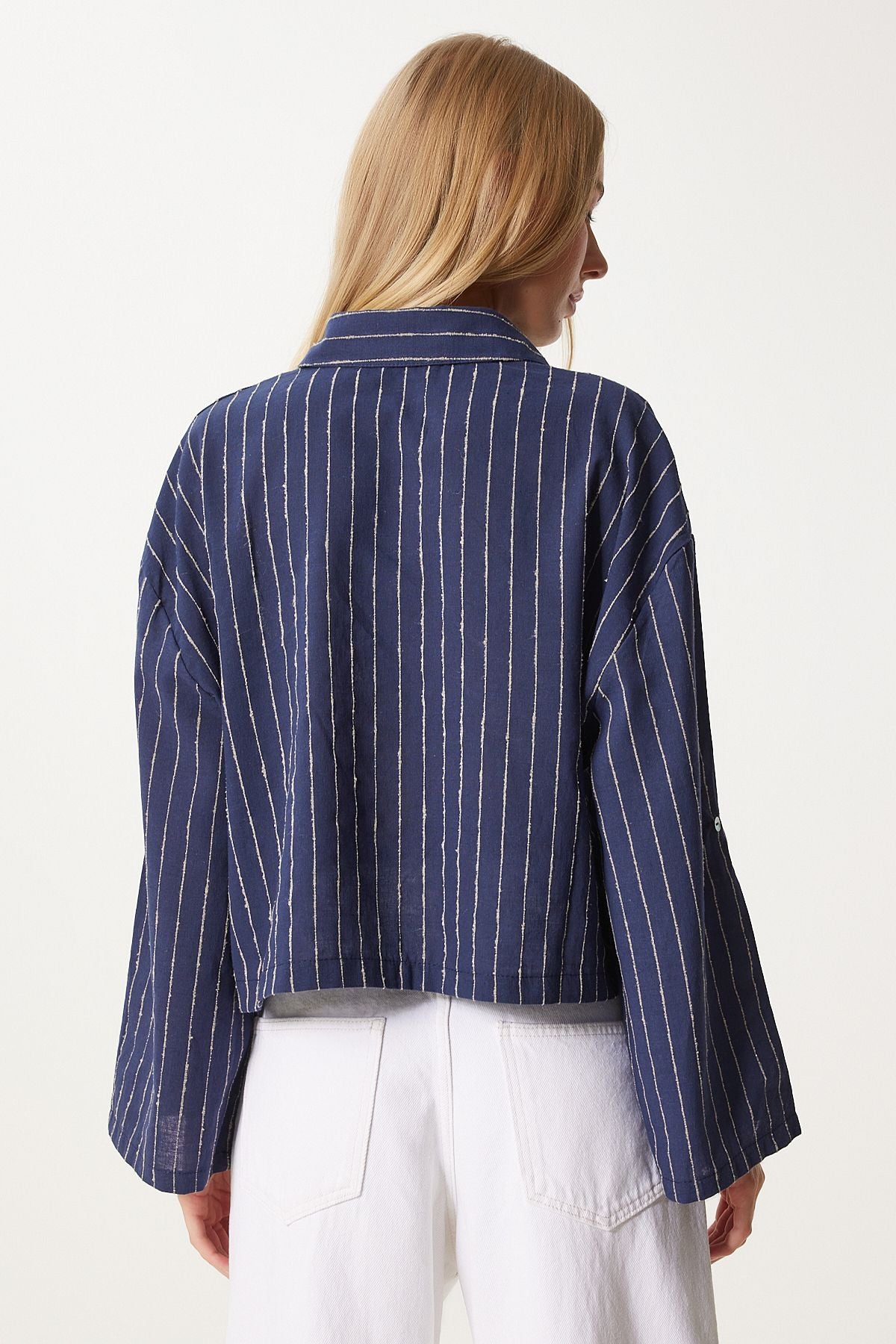 Woman Navy Blind Fine striped Crop Flax Shirt DM00140