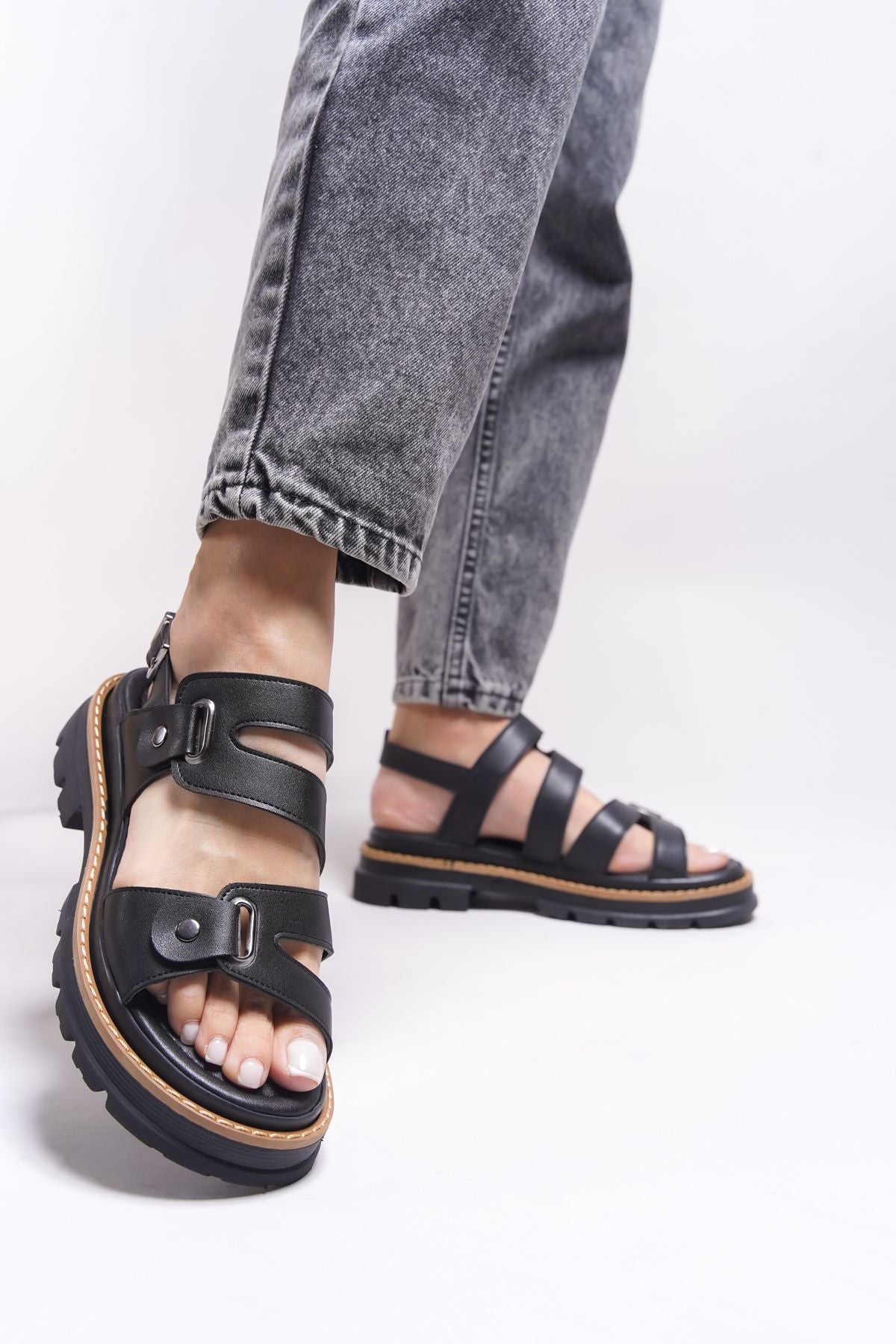 Lefenaes Woman Sandals 0012755 Black