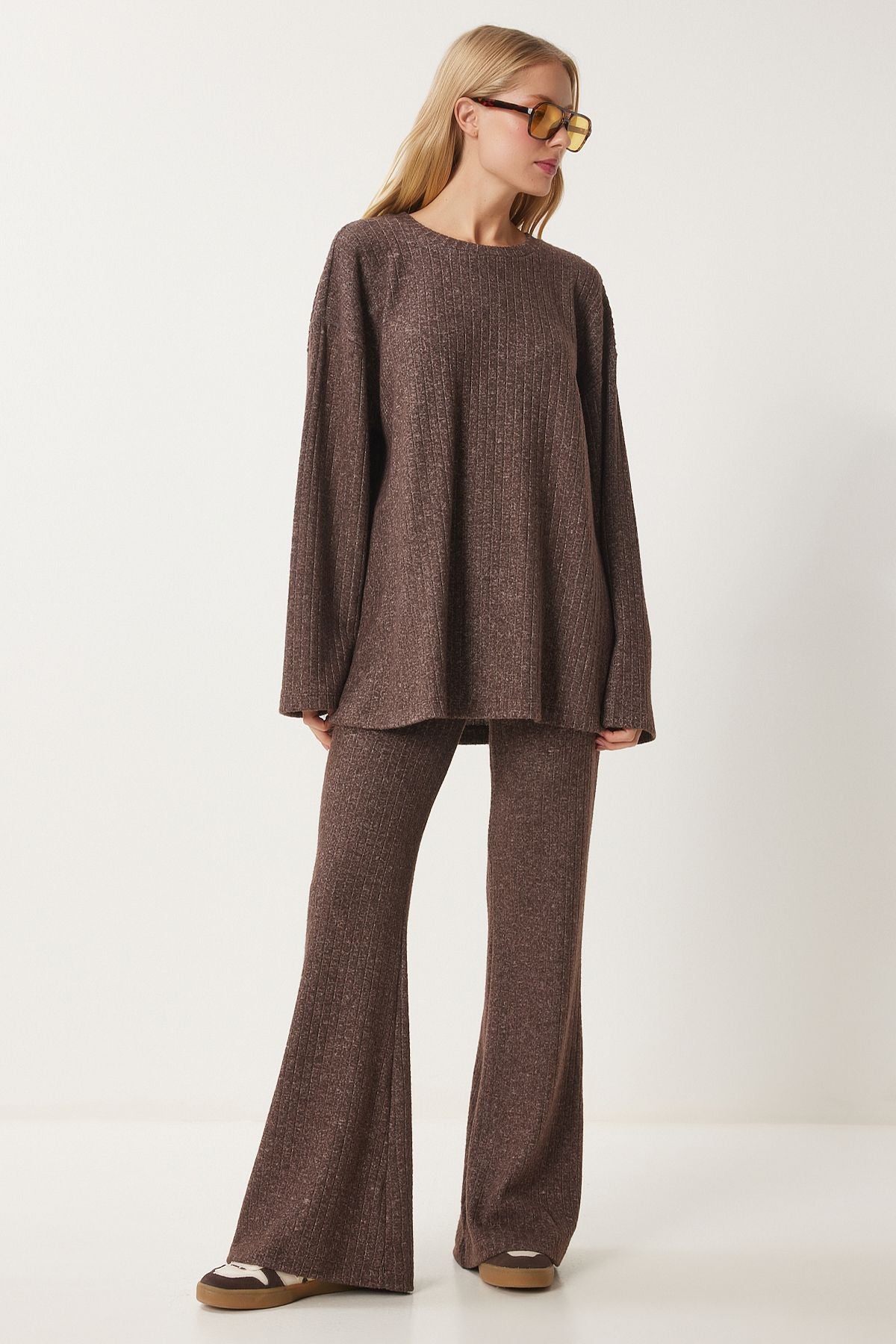 Female brown comfortable wick knitted blouse trousers set RG00047