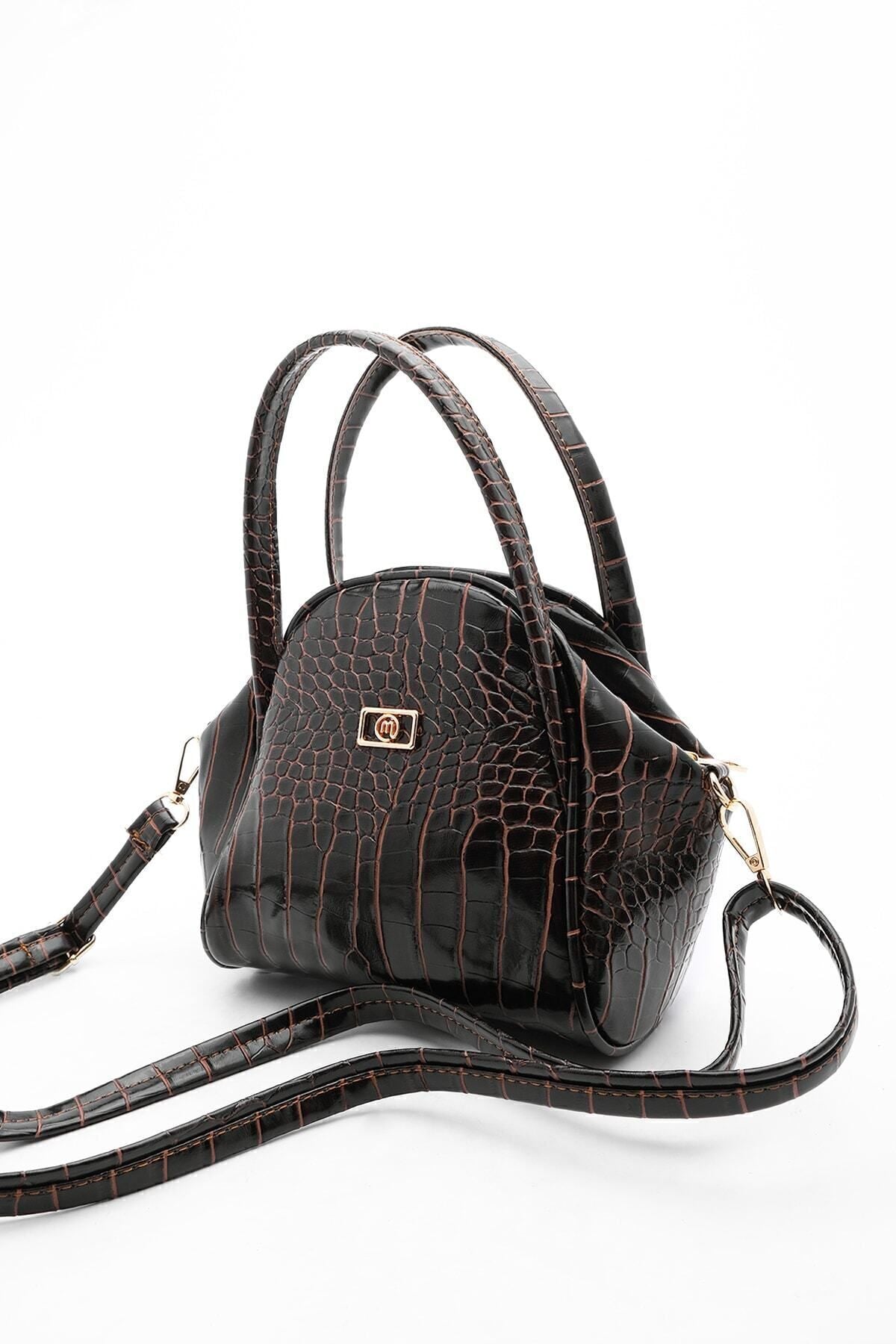 Woman Hand Shoulder Bag Larfe Coffee