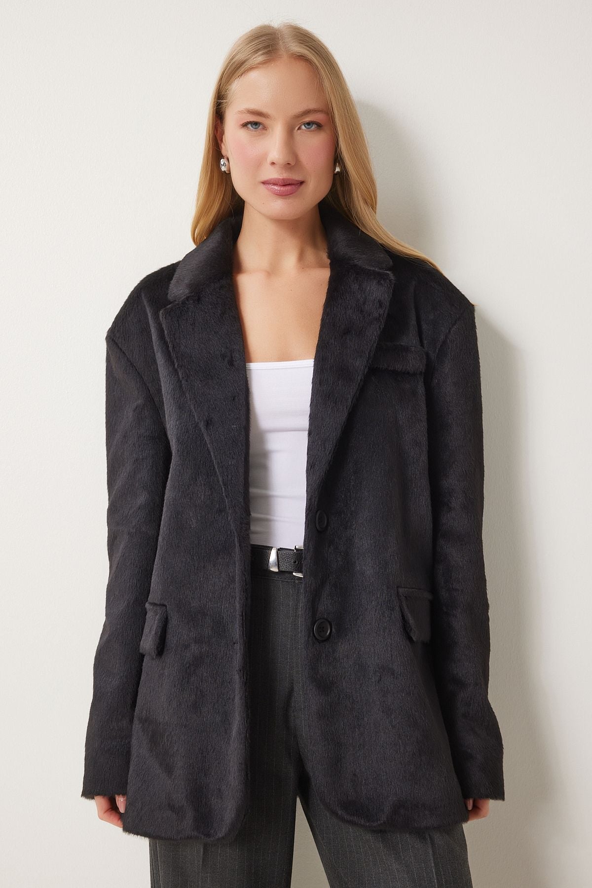 Female Black Cruve Yaka Artificial Fur Jacket FN03435