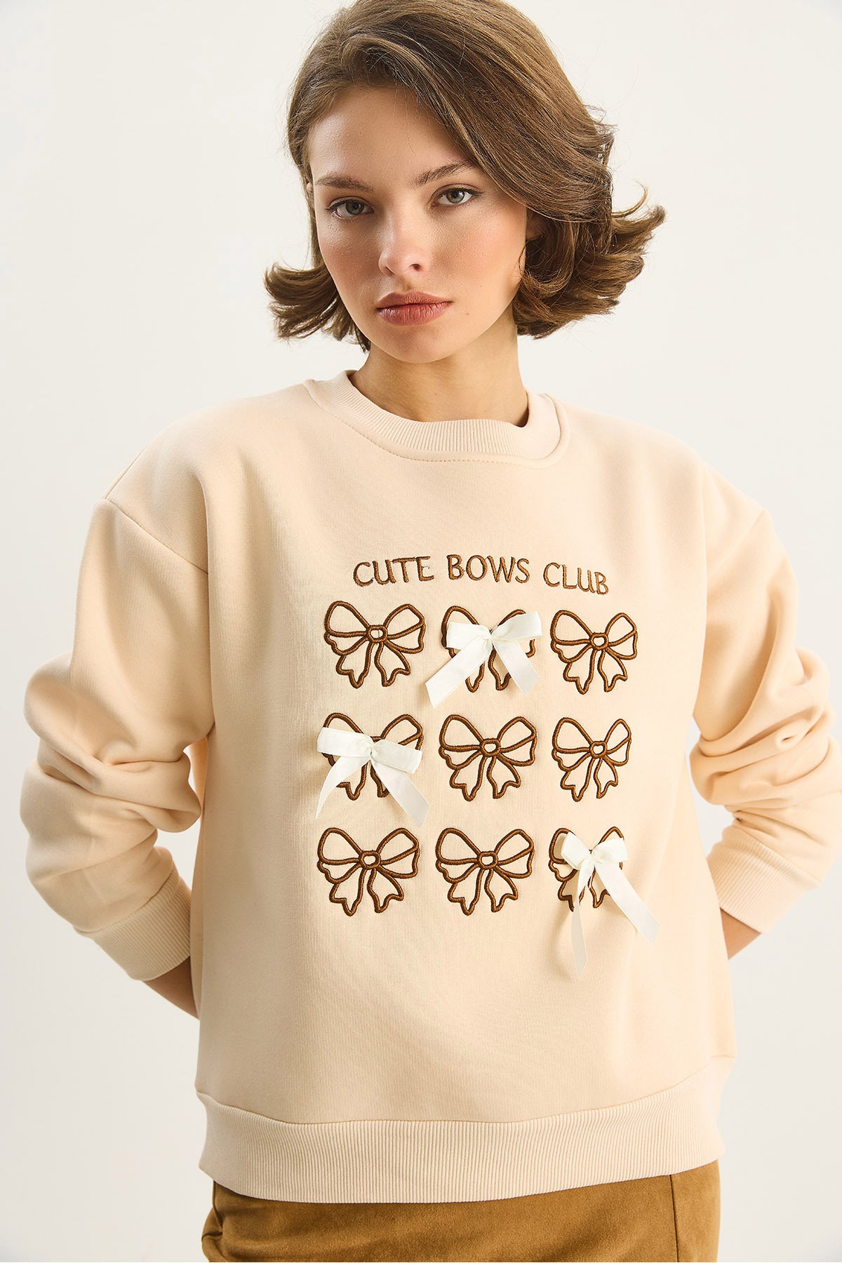 Women's Bow Embroidered Ribbon Accessory Three Thread Raised Sweatshirt 60601048