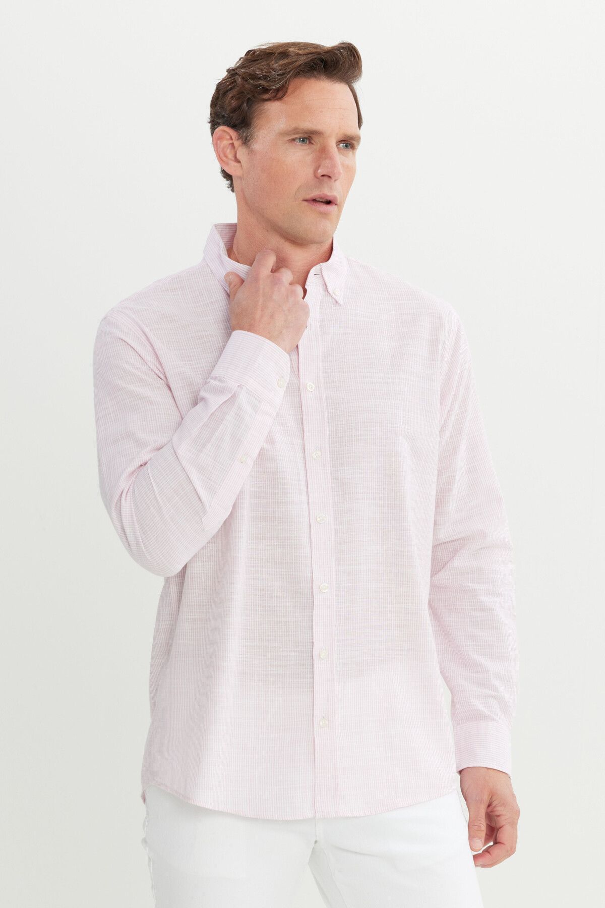 Men's powder pink 100 %cotton comfort fit comfortable cut buttoned collar striped shirt