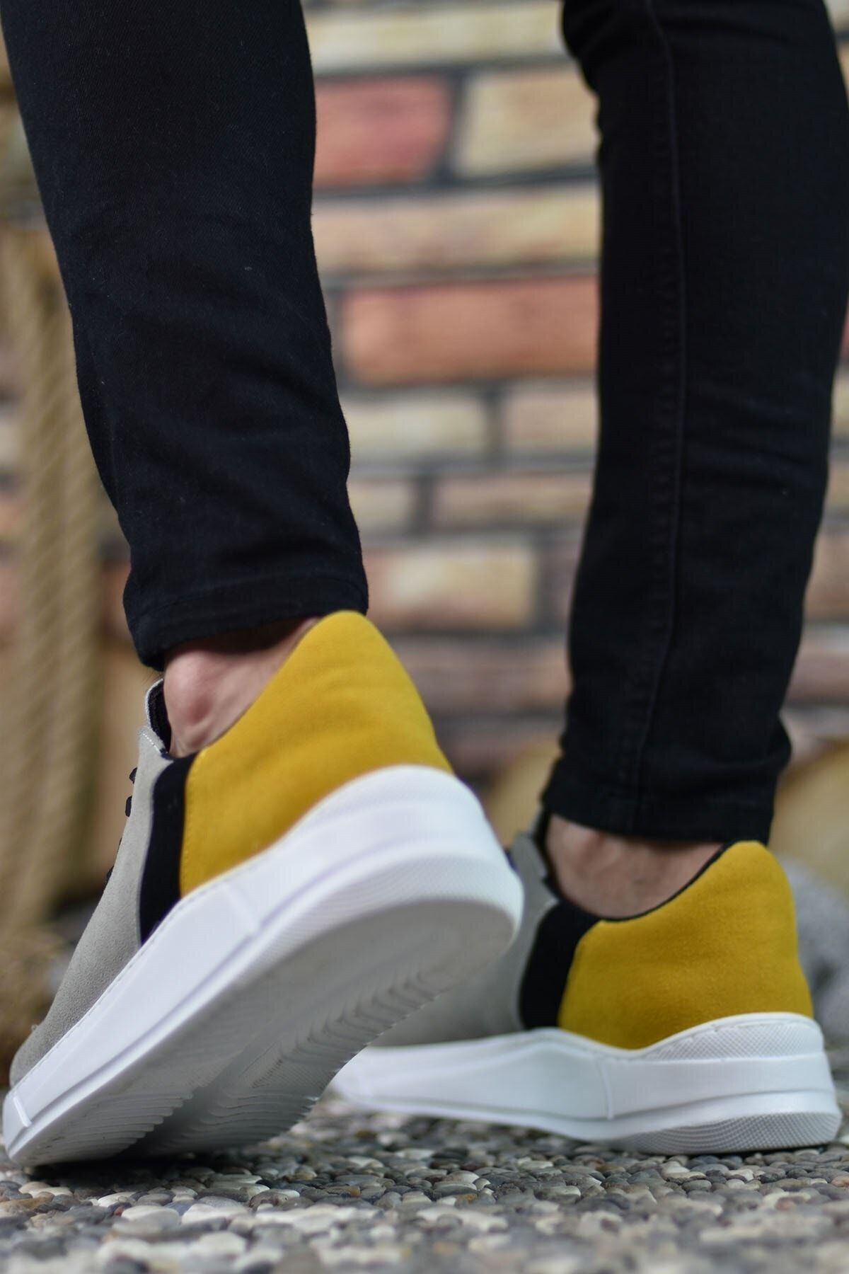 Men's smoked mustard black sneaker 0012m013