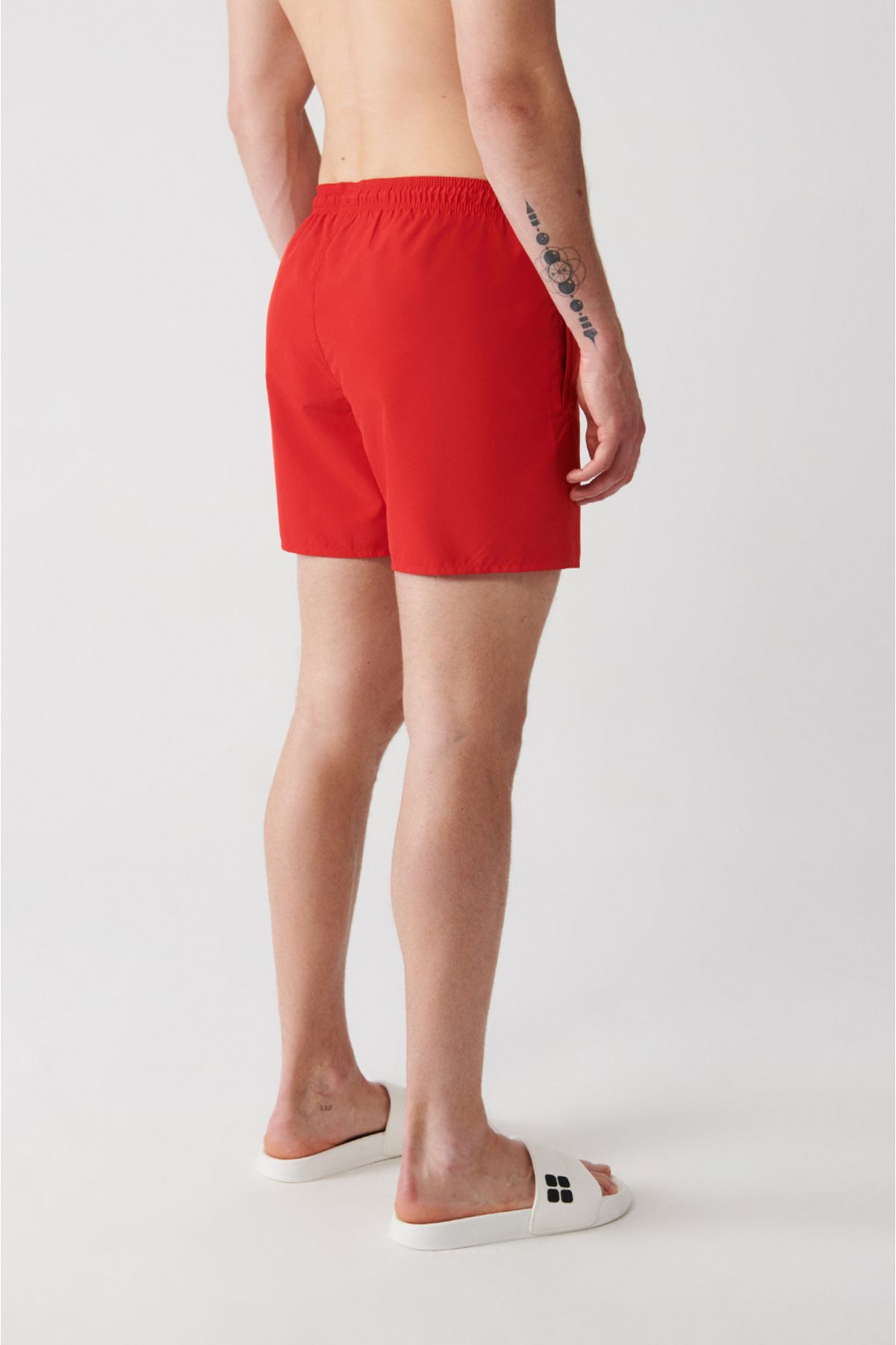 Men's Red Fast Drying Printed Standard Size Mayo Sea Short E003802
