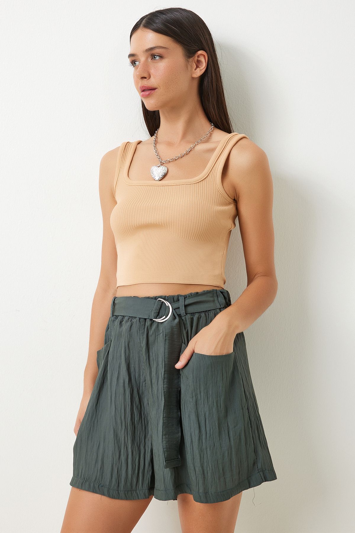 Woman Dark Khaki Arched City Boy Woven Shorts RC00154