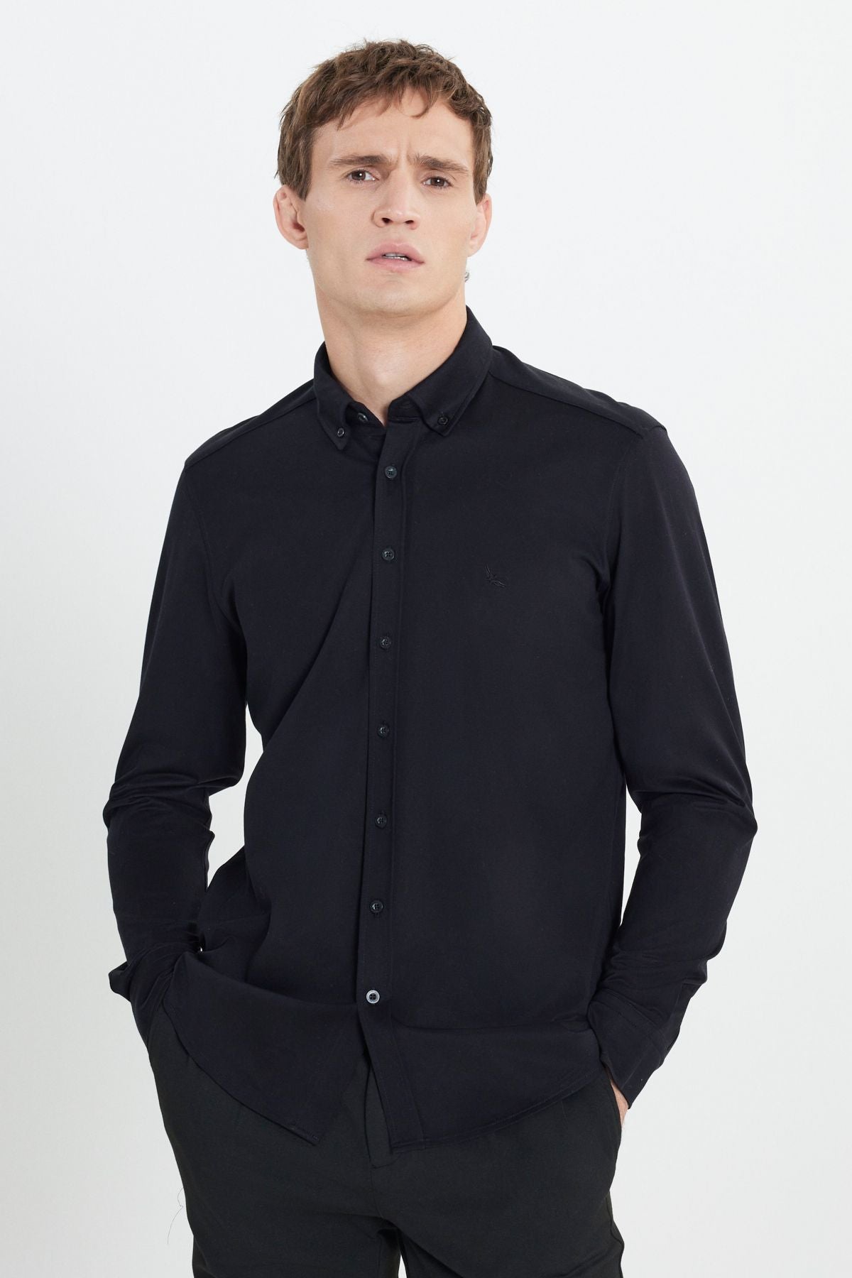 Men's black 100 %cotton slim fit narrow cut buttoned collar knitting shirt