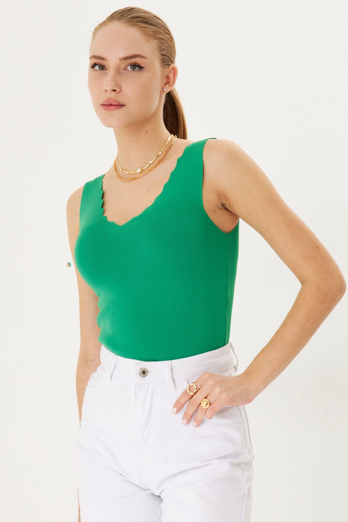 Female Green Zigzagli V-Yaka Kashkorse Blouse ARM-23Y069004