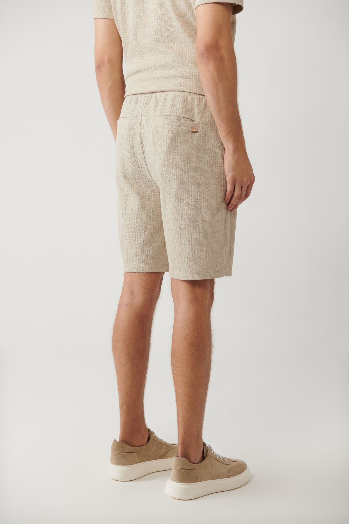 Men's Beige Side Pocket Jacquard Short A41y3607