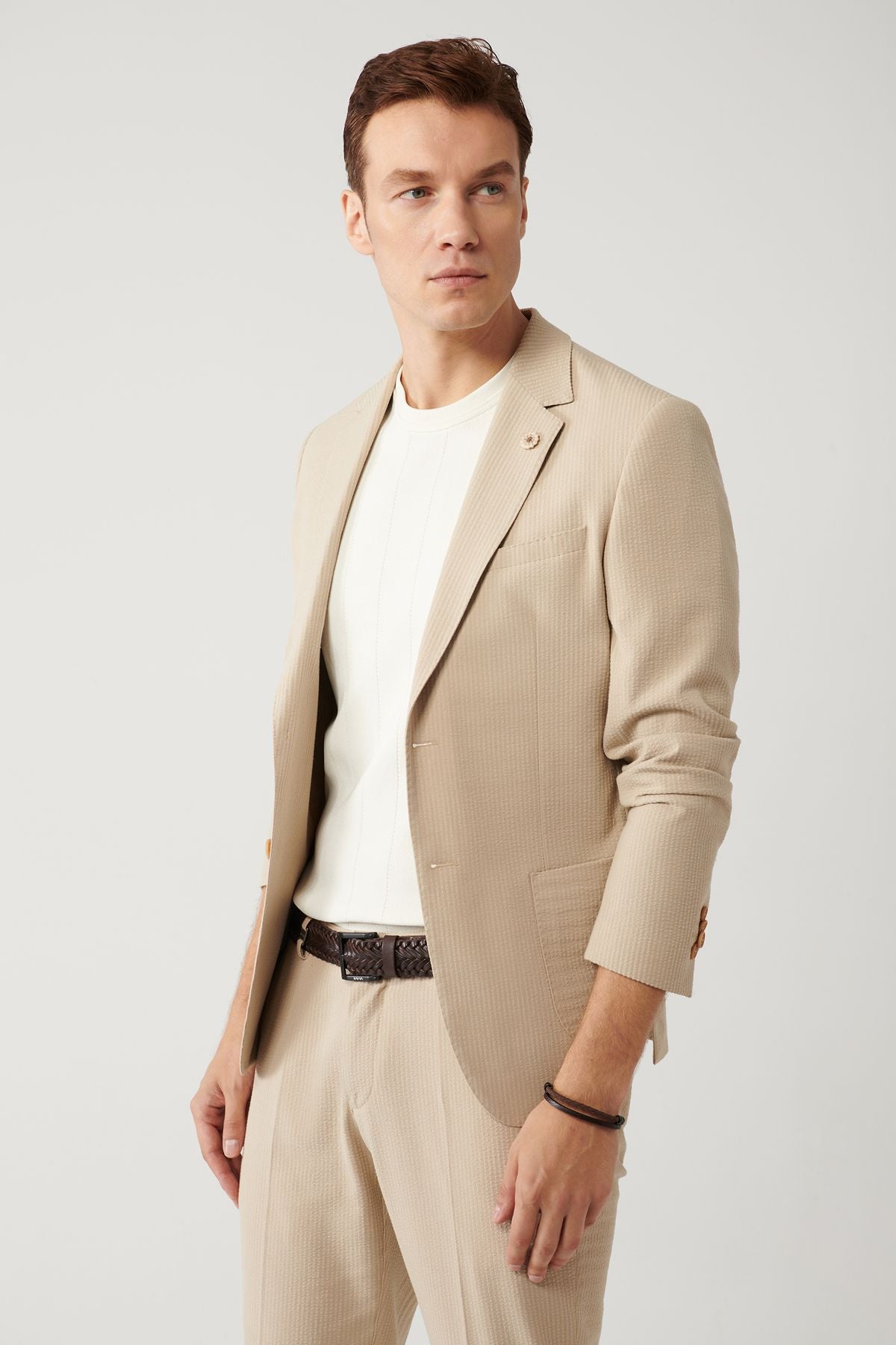 Men's Beige Slip Flexible Fabric Jacket A41y4000