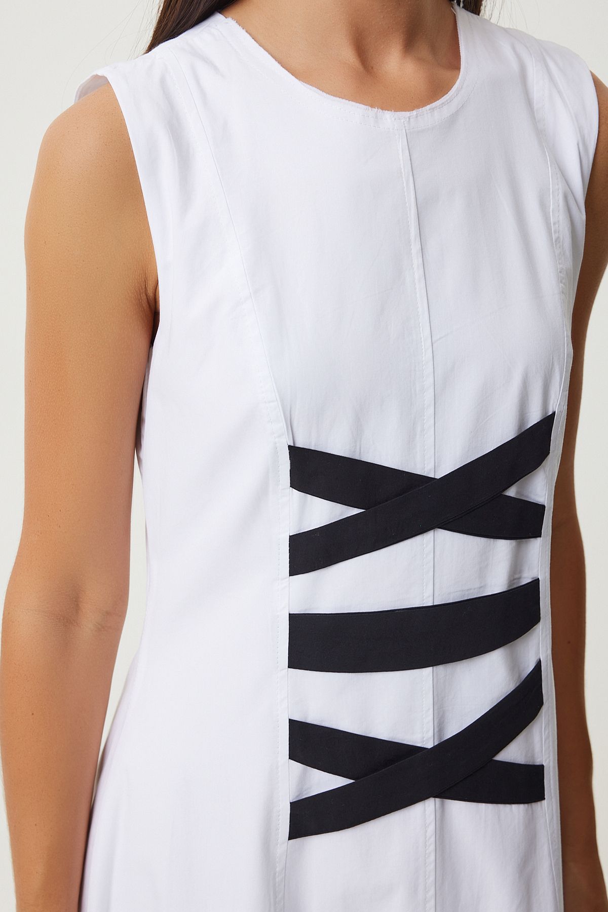 Woman White Black Ribbon Detailed Tok Poplin Dress AN00202