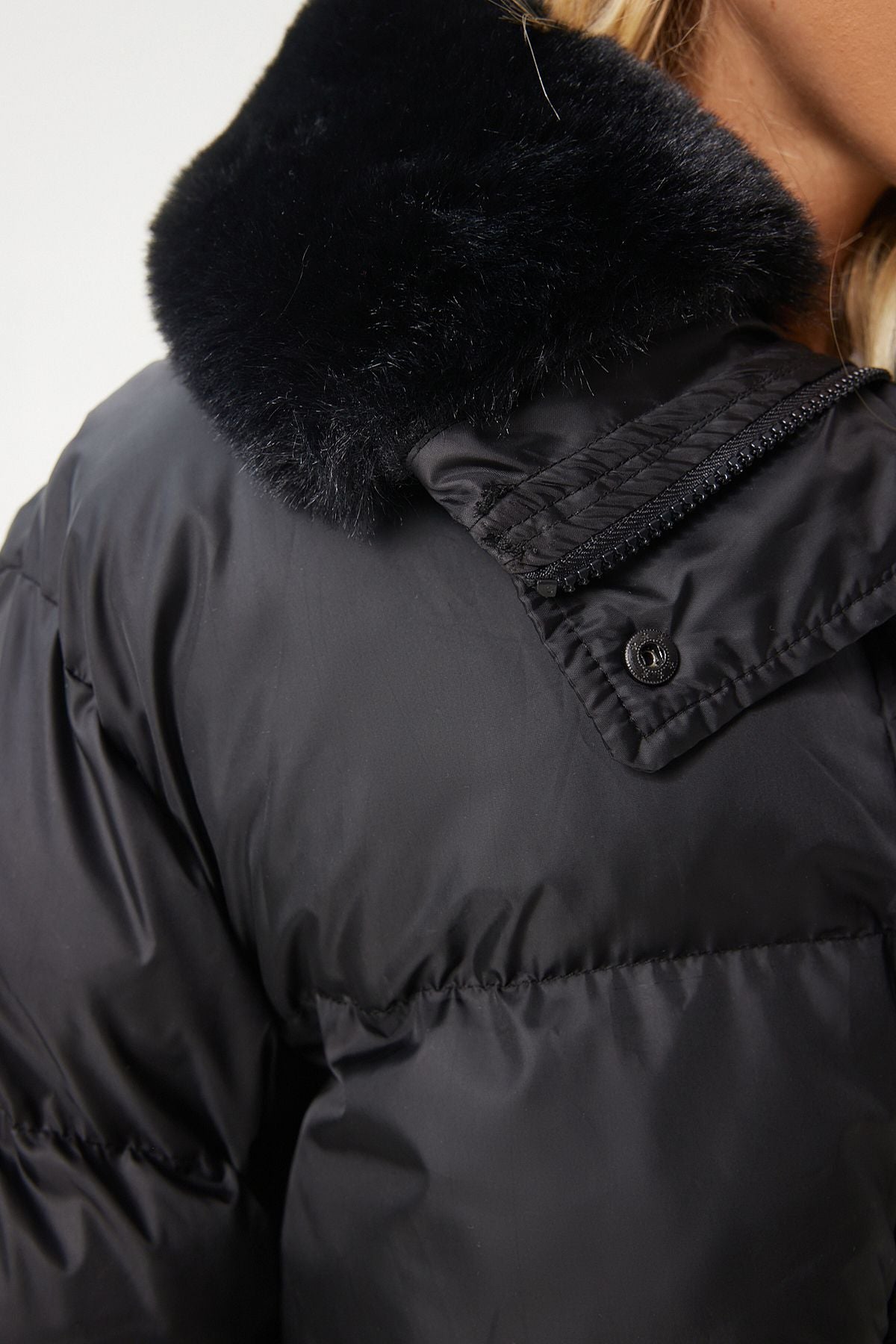 Female black fur collar swelling coat aw00011