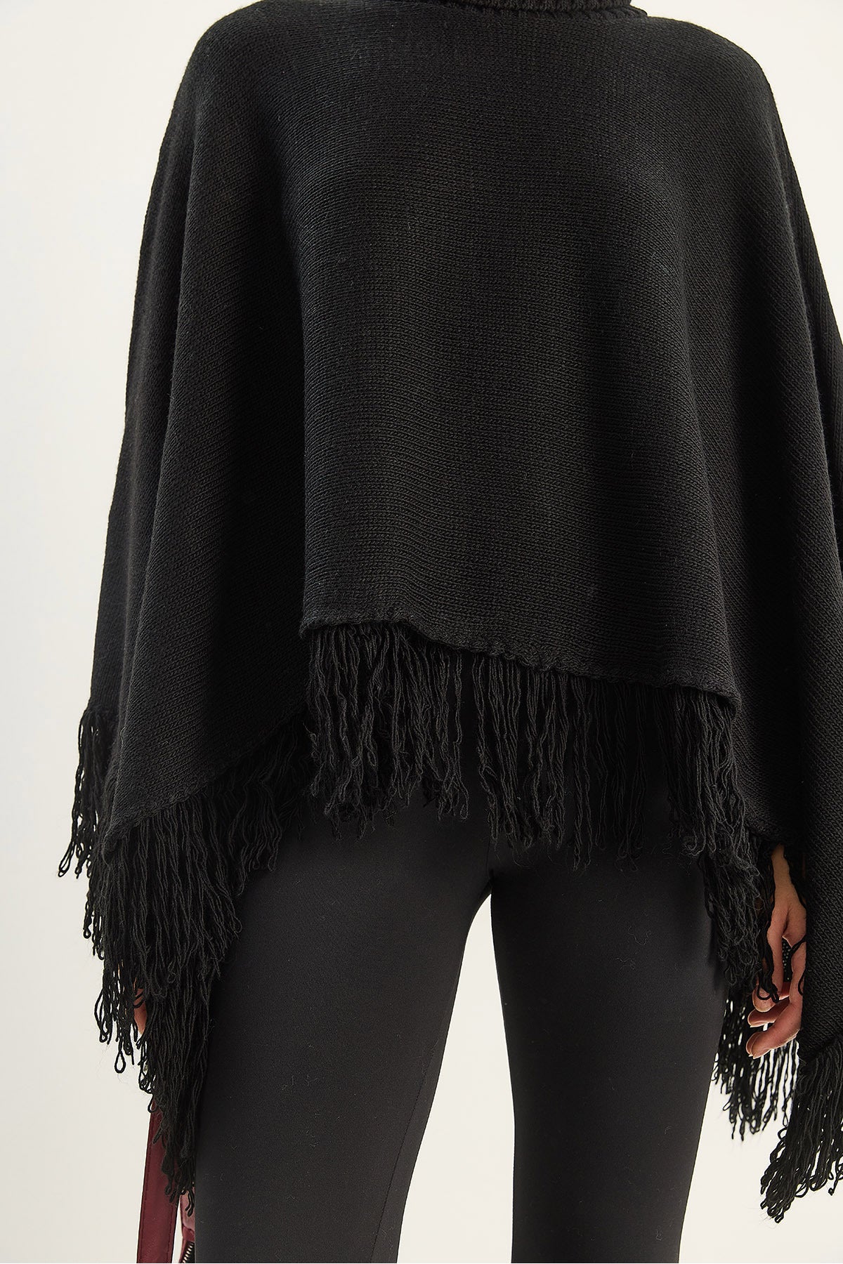 Women's Turtleneck Tasseled Knitwear Poncho TP251007 60283722