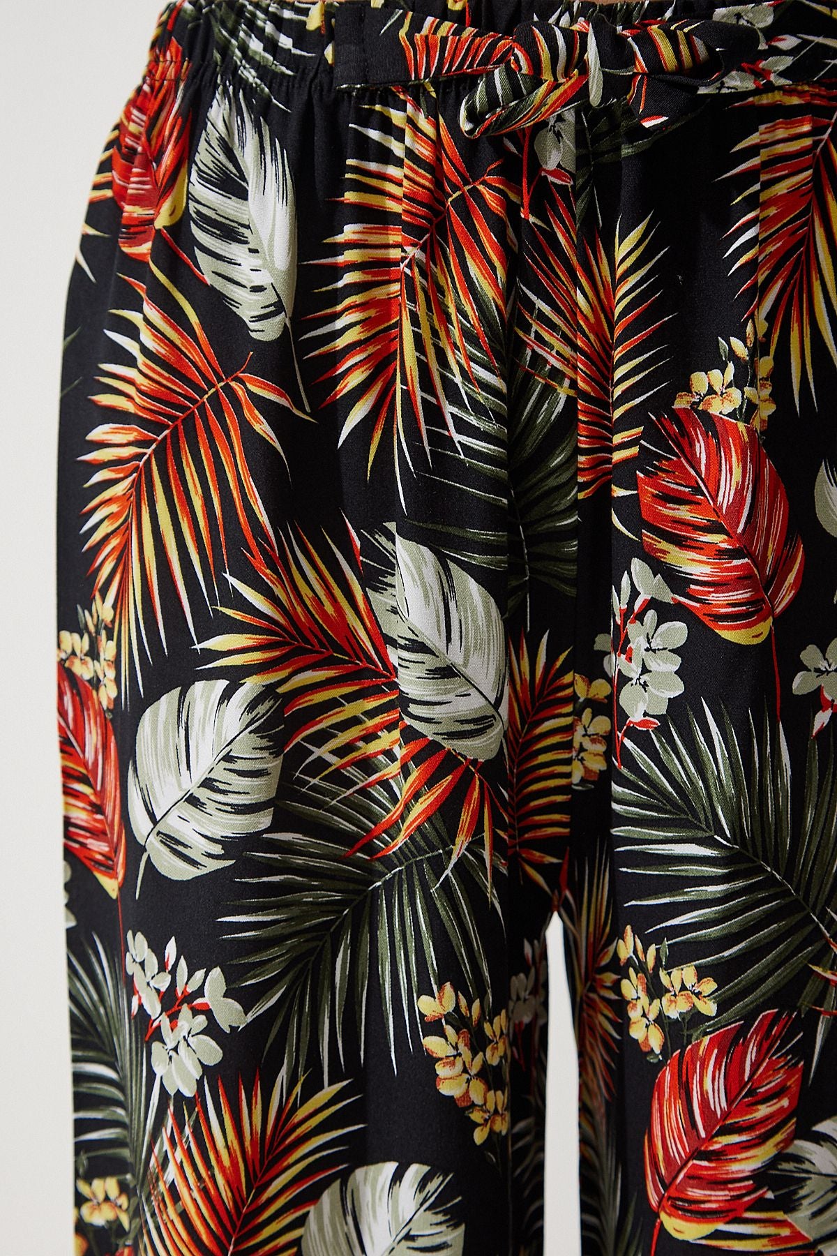 Female Black Tile Patterned Viscose Palazzo Pants EN00606