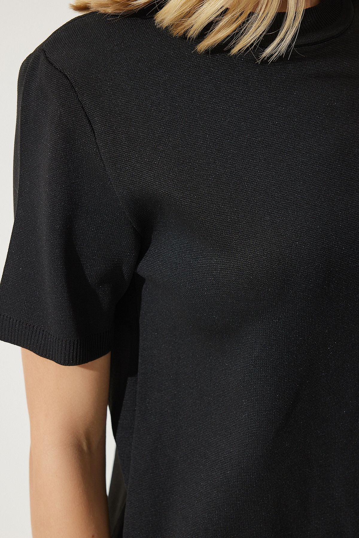 Woman Black Short Sleeve knitwear blouse AN00186