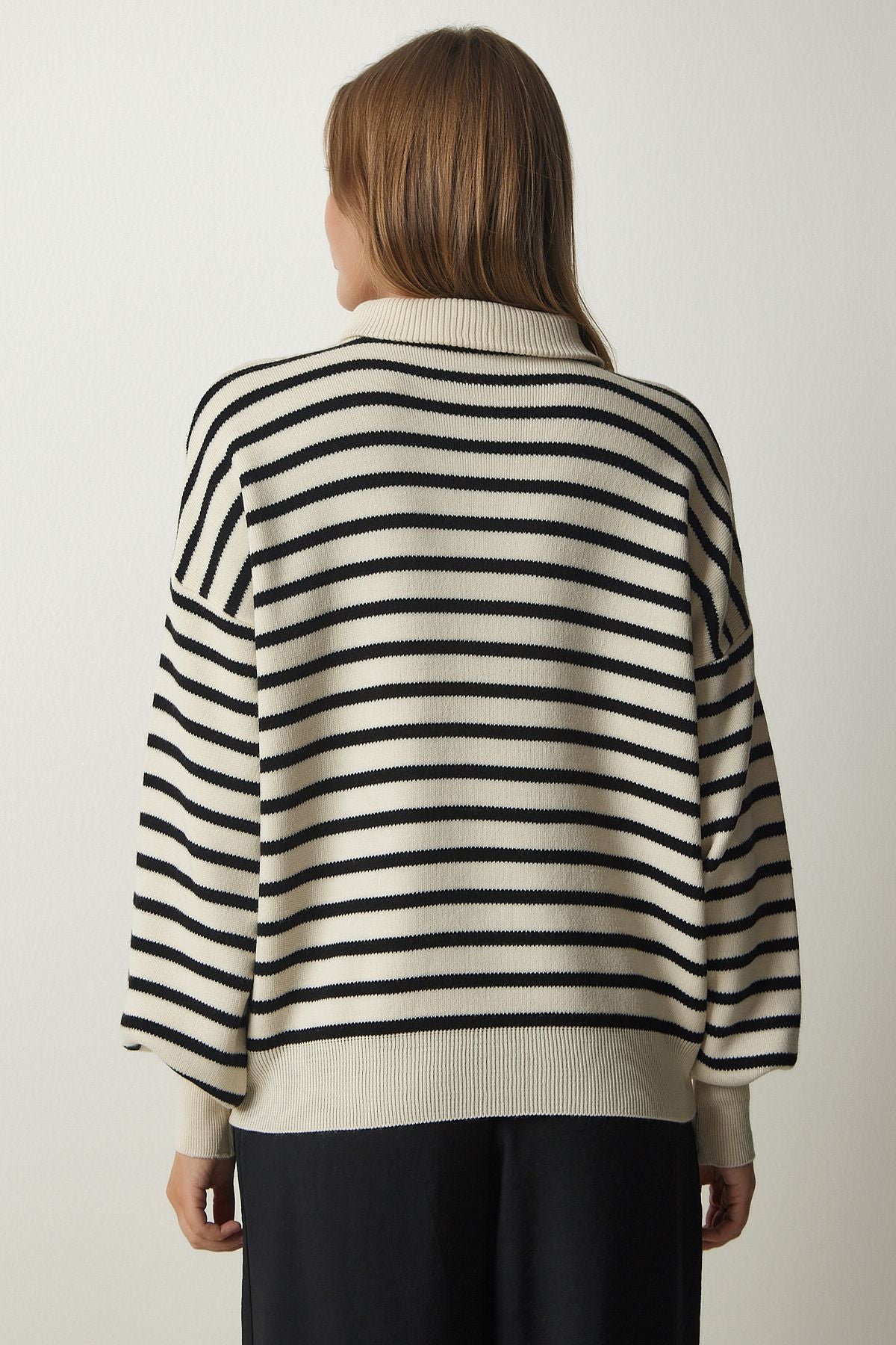 Women's Cream striped zipper collar knitwear sweater pf00039