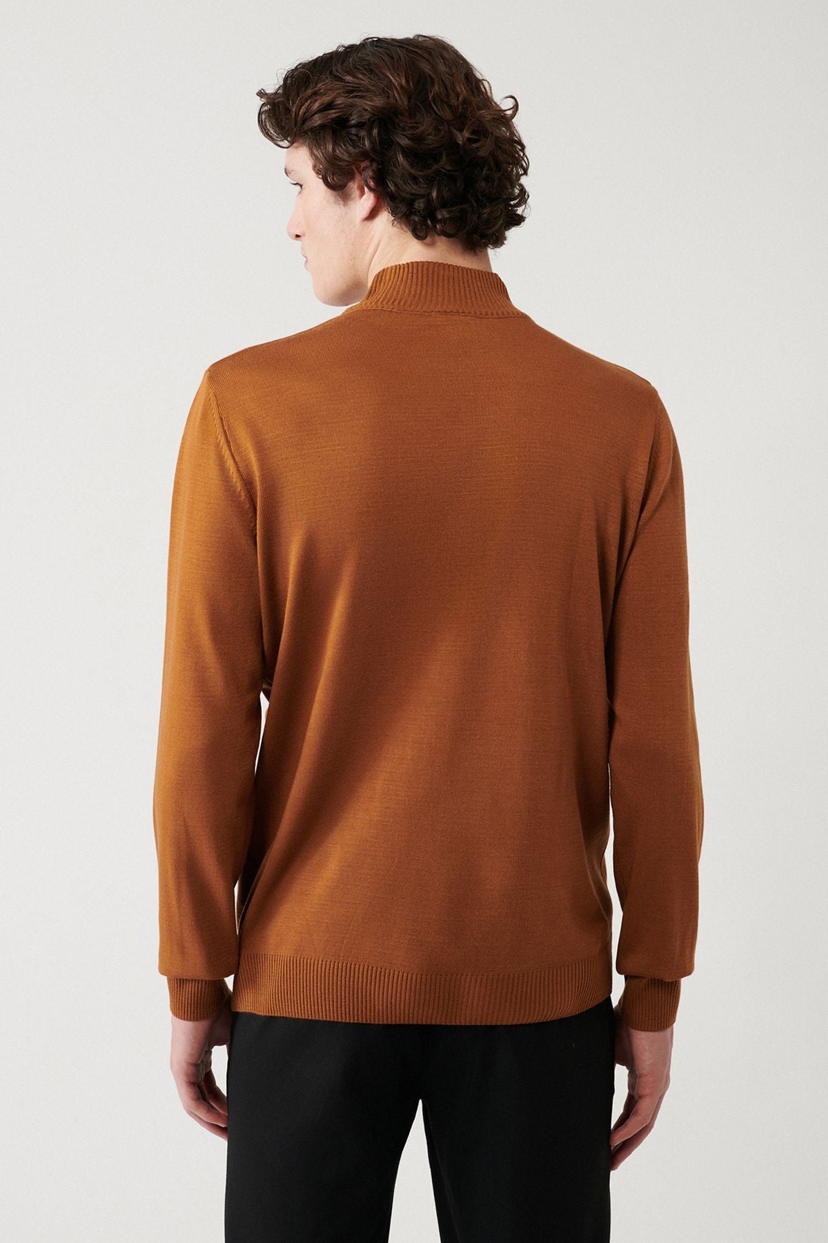 Men's Kamel Half Fisherman Collar Follow -up knitwear sweater E005001