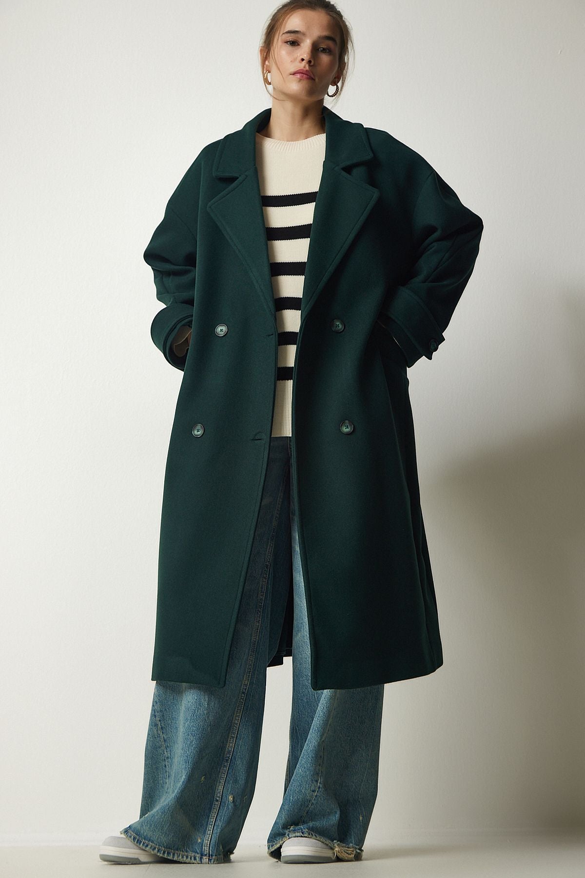 Female Emerald Green Cruve Cruve Baded Oversize Stamp Coat to00115