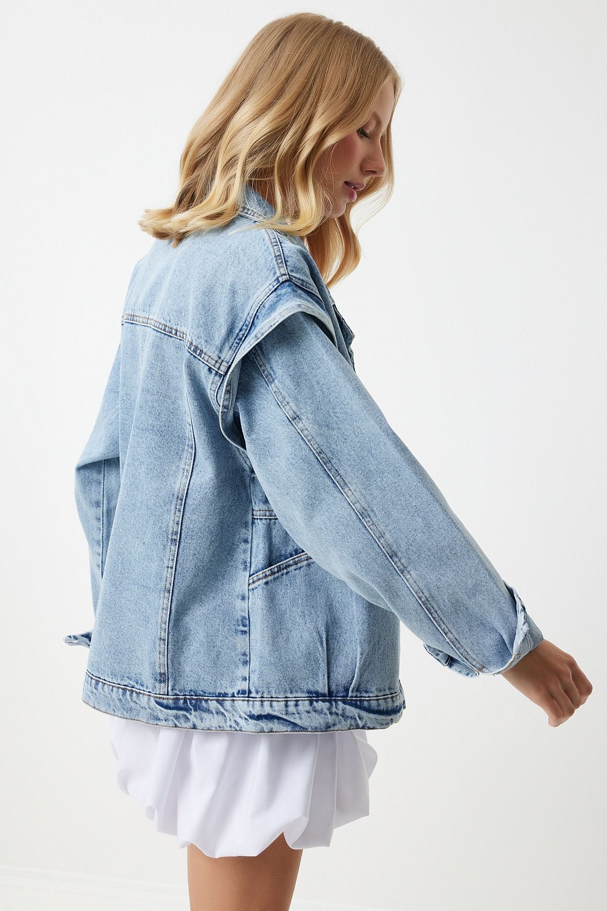 Woman Middle Blue Wide Pocket Oversize denim jacket sa00030