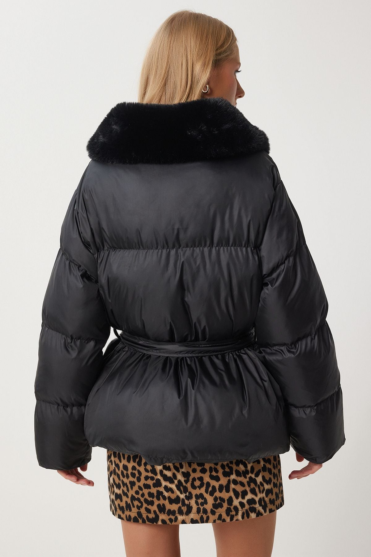 Female black fur collar swelling coat aw00011