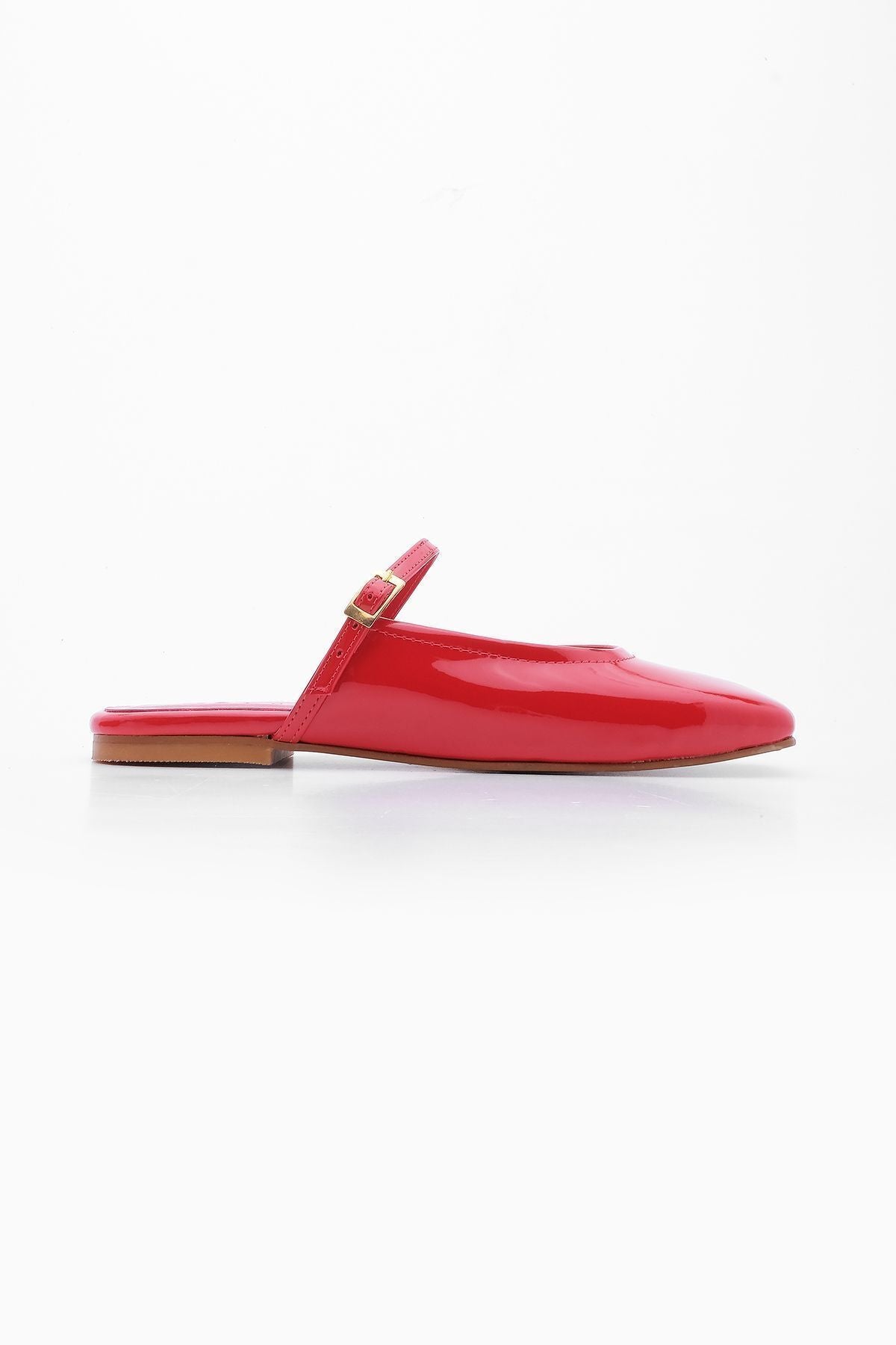 DAILY Slipper with Closed Taped Banded Borach Red Patent Leather