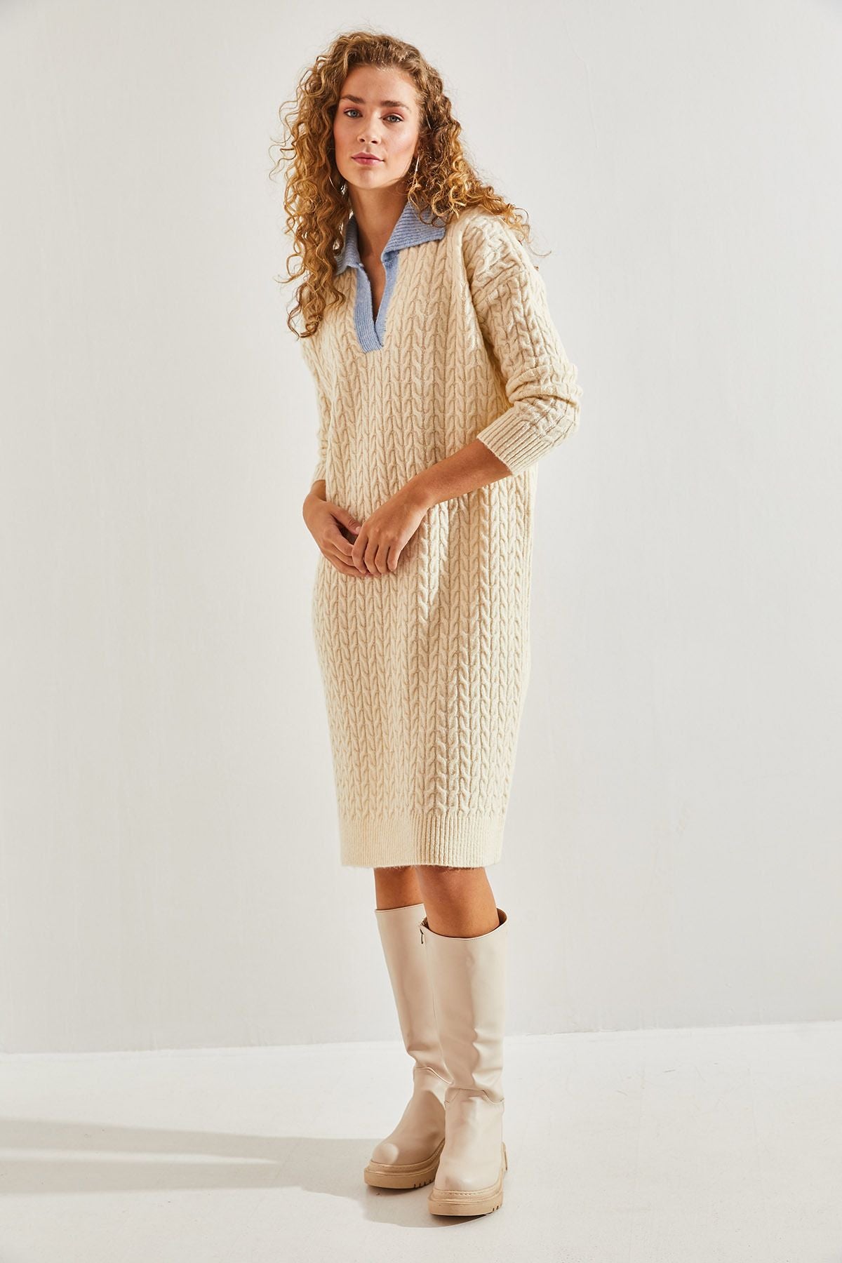 Women's collar colored knitwear dress