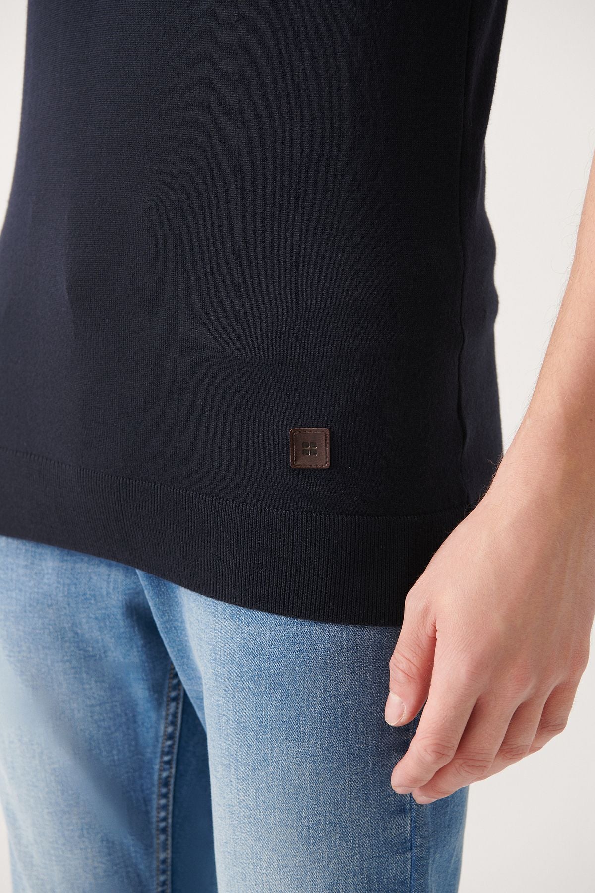 Men's navy blue bike collar breast and arm line detailed knitwear T-shirt A31y5116