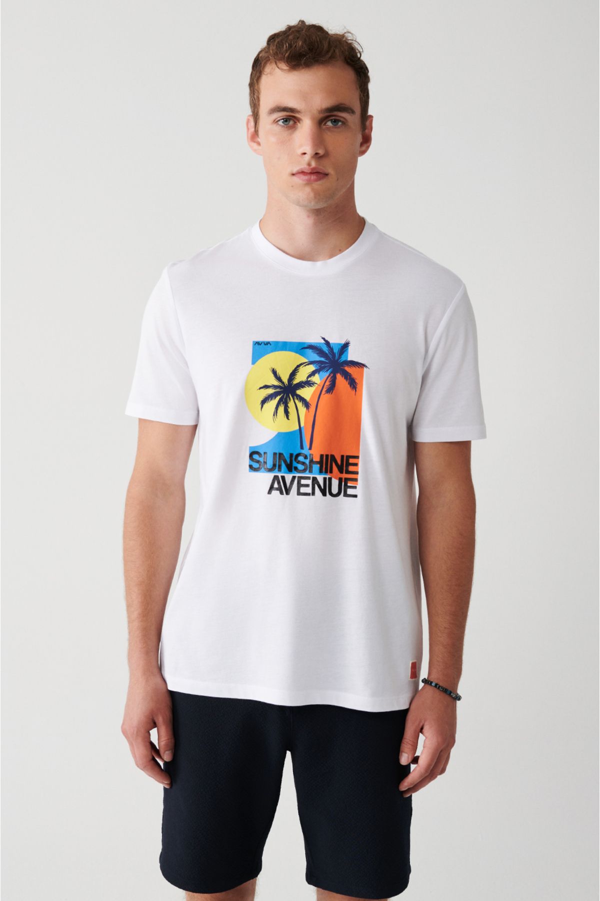 Men's White Ultrasoft Bicycle Collar Printed T-Shirt A31y1046
