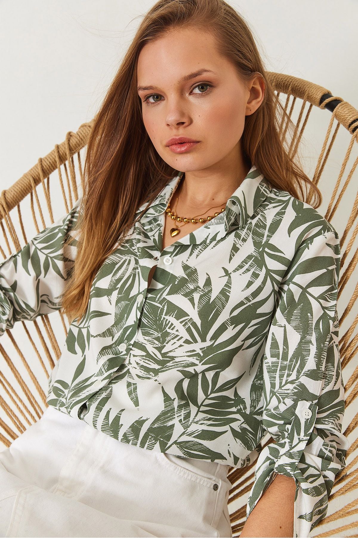 Women's Sleeve Folded Leaf Patterned Viscose Shirt 60261452