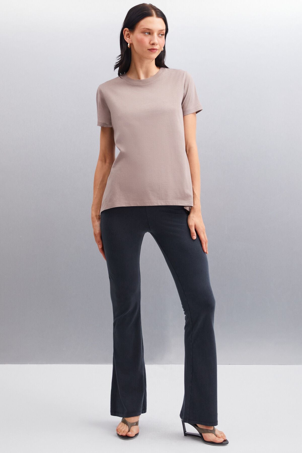 Samantha Kadın Comfort Fit %100 Organik Pamuklu Basic Örme Vizon T-shirt