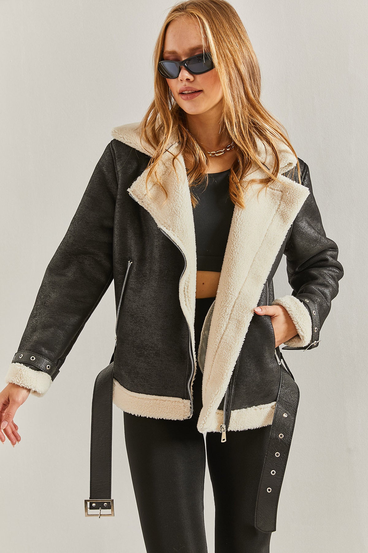 Women's Belted Sleeves and Fur Laminated Suede Coat 40961006