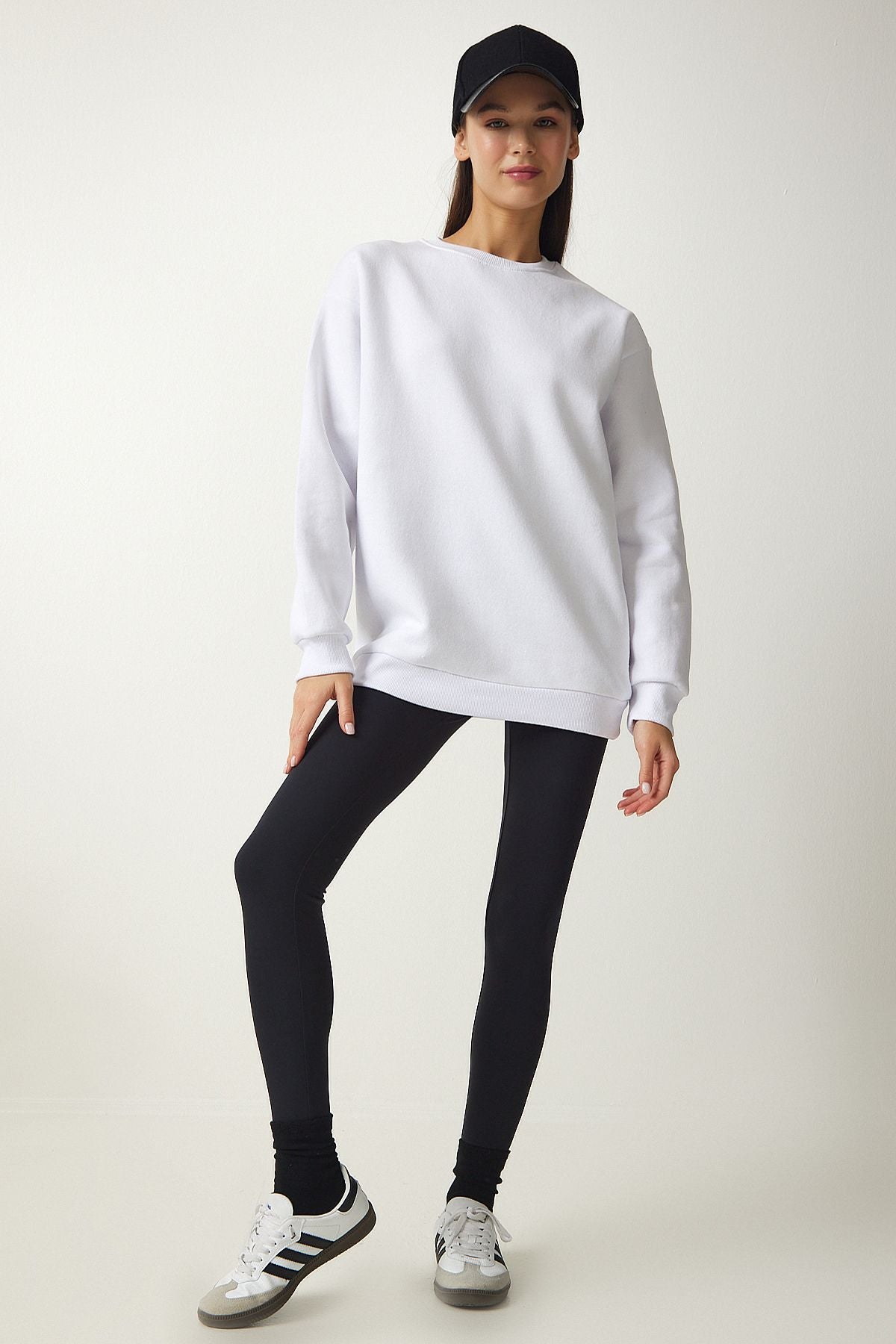 WOMEN WHITE BASIC SWEATSHIRT OW00001