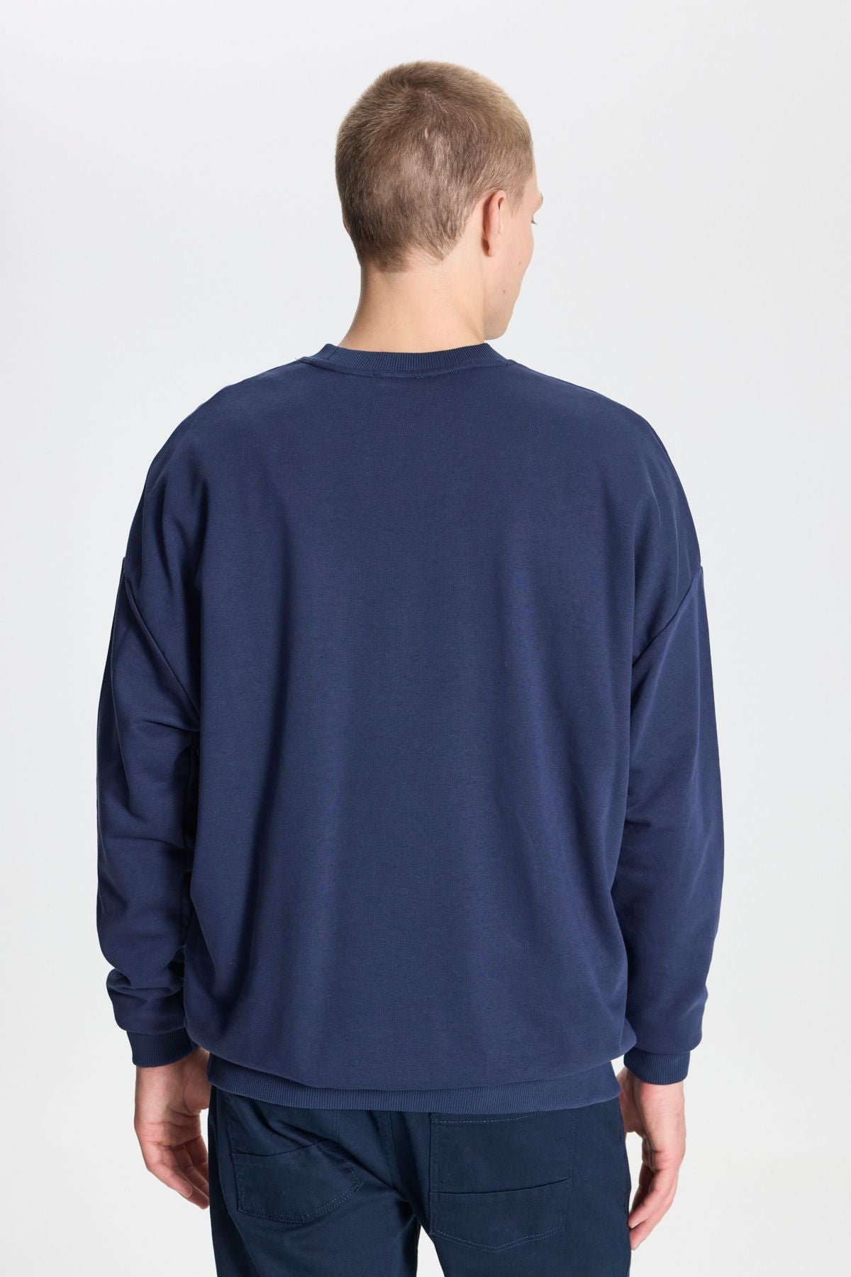 Men's navy blue overwhelm