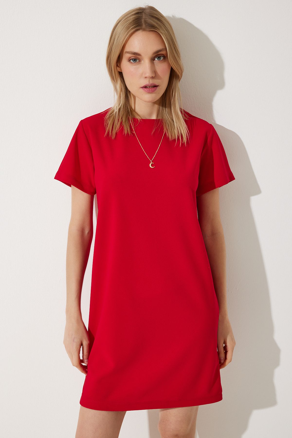Woman Red Bike Neck Basic Crepe Dress to00136