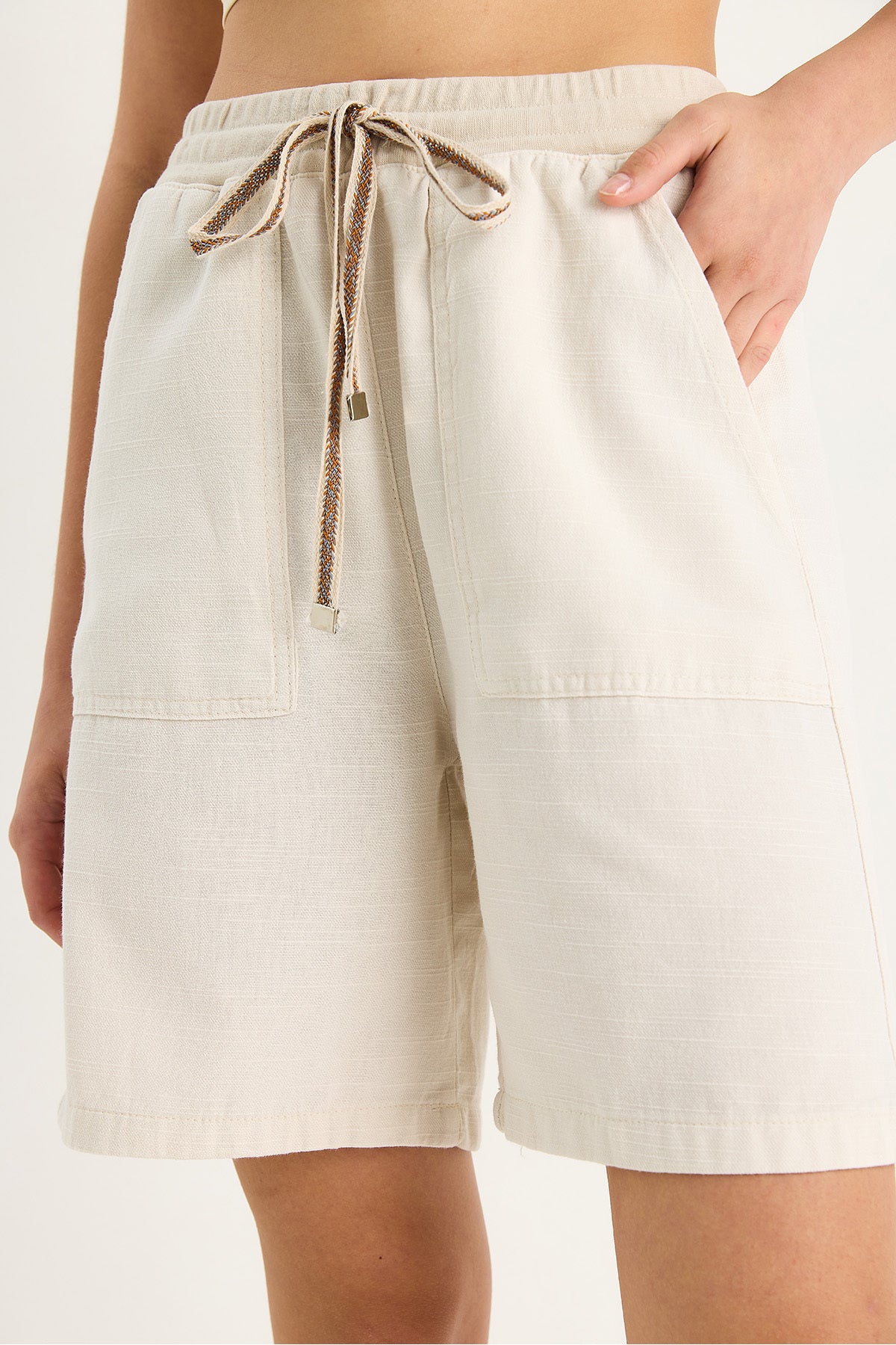 Women's Big Pocket Detailed Tied Linen Shorts YP5384 60283207