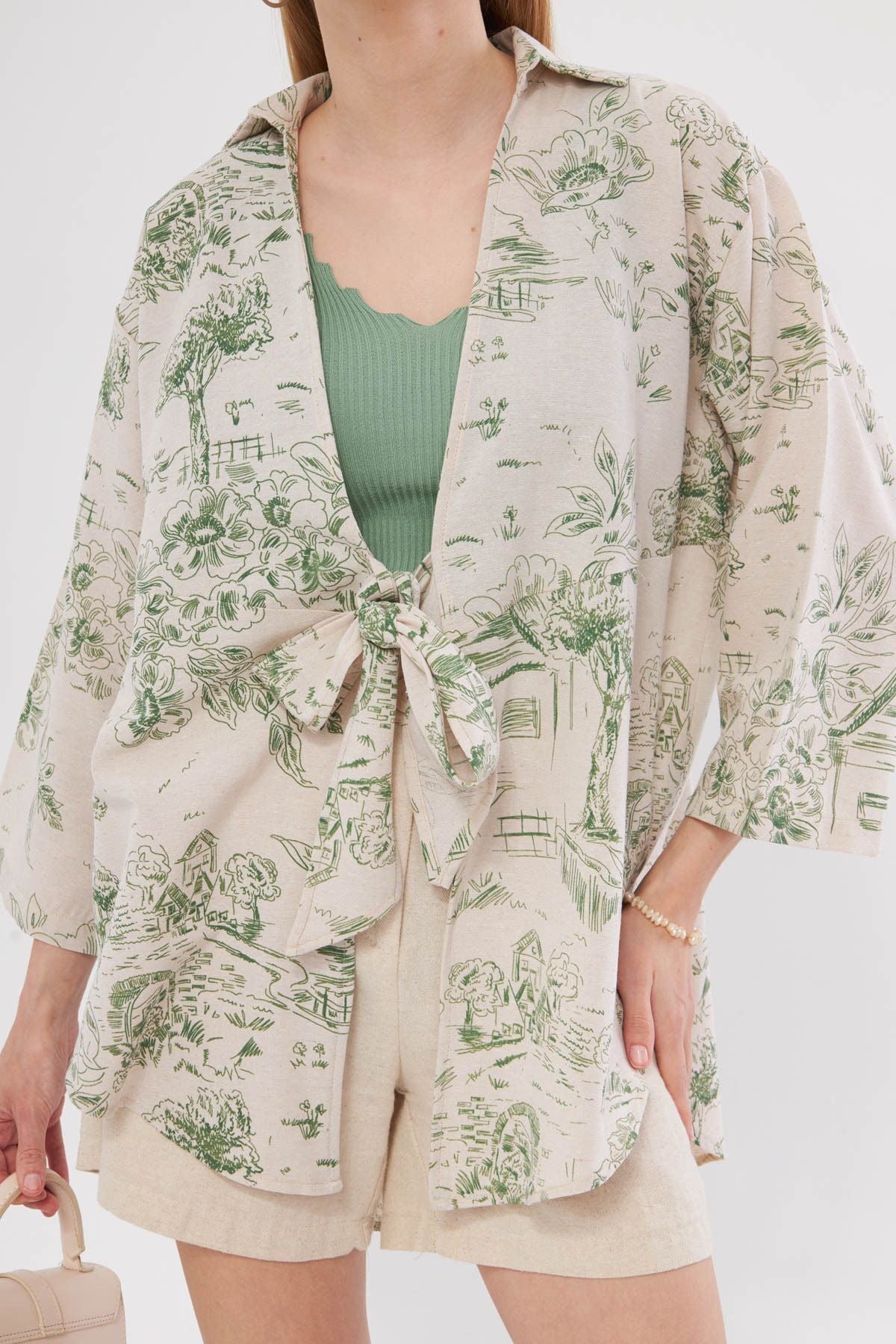 Female Cagla Green Patterned Patterned Linen-looking front-binding kimono shirt ARM-24Y001079