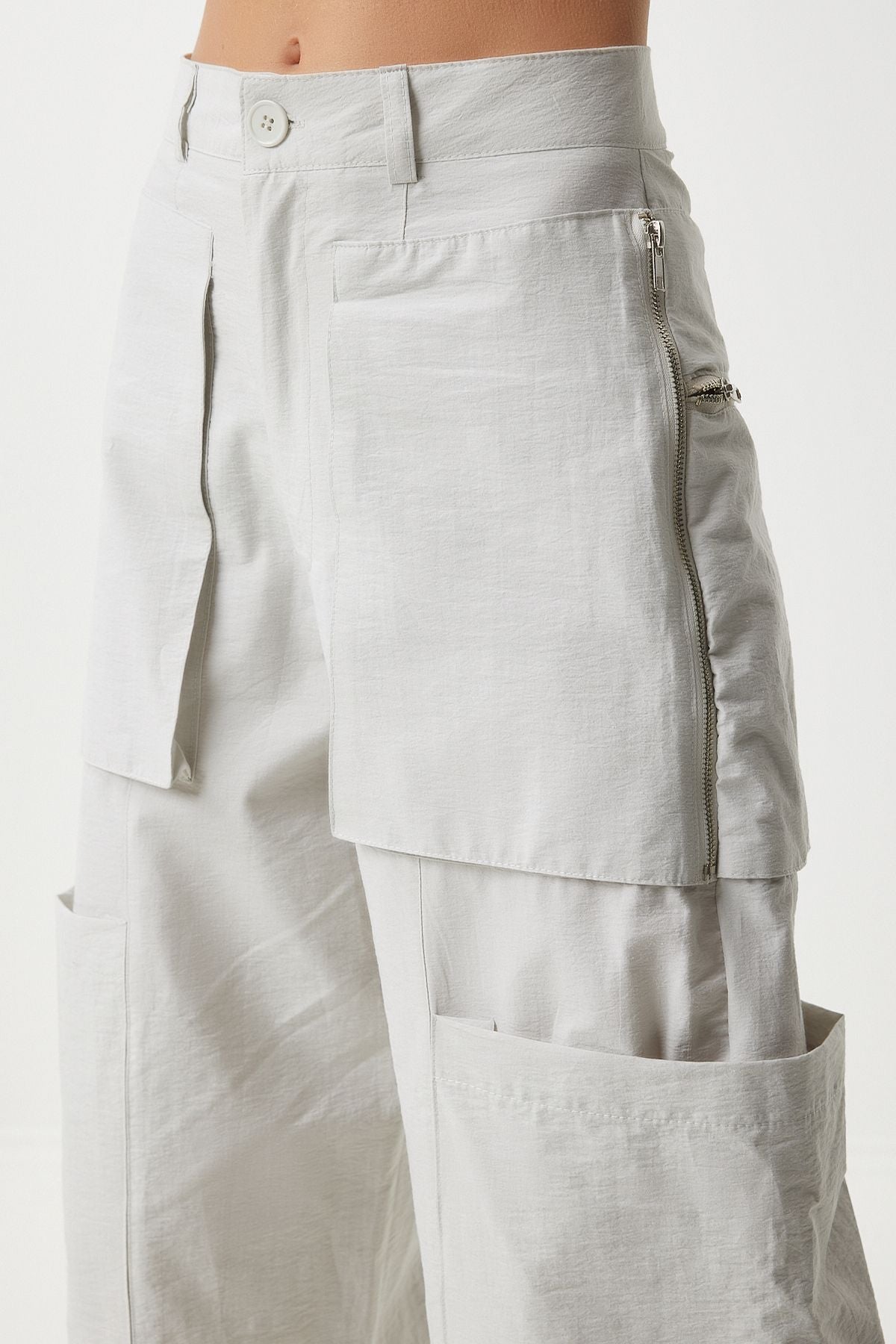 Female Stone Zippered Parachute Cargo Pants OH00057