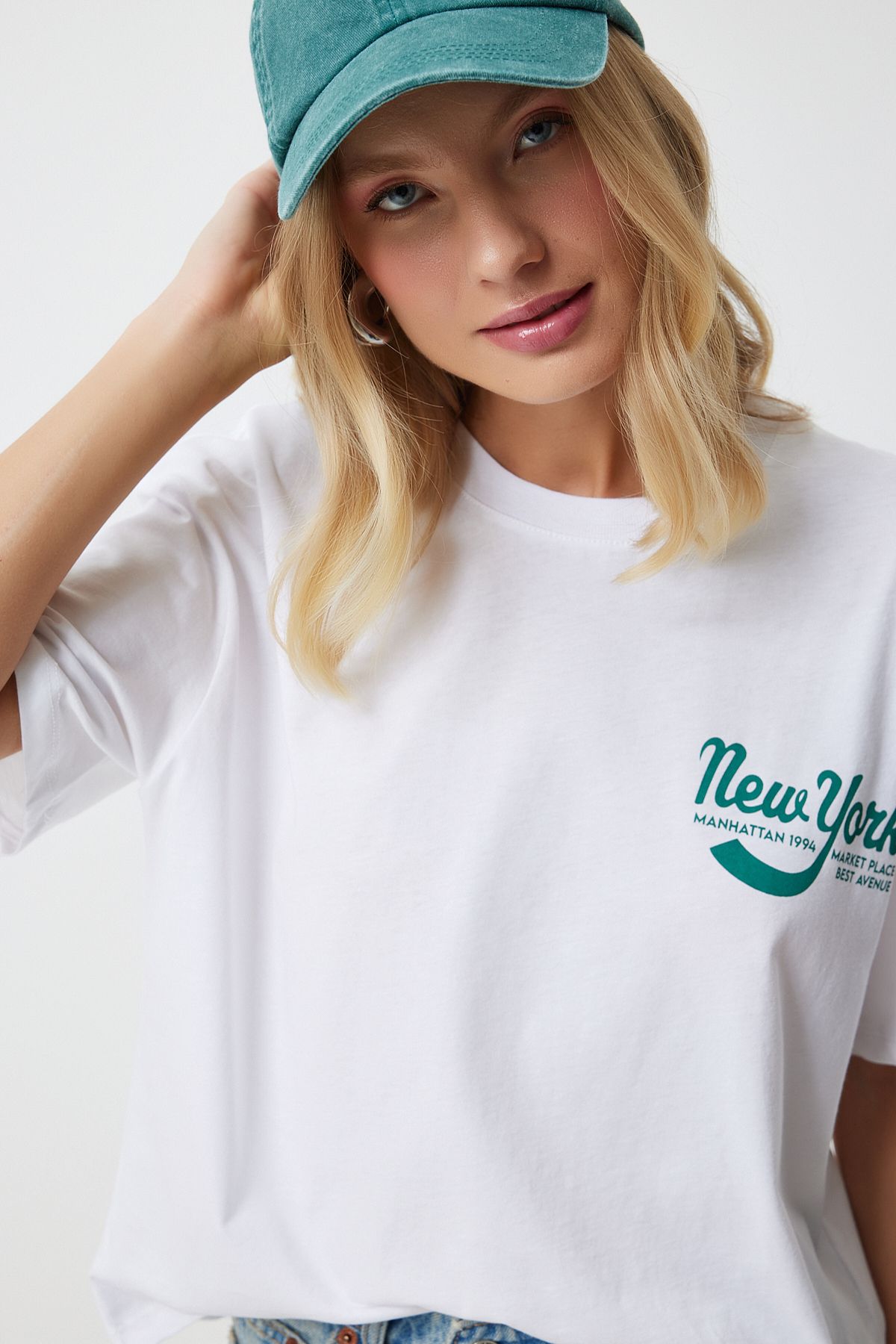 Woman White Printed Oversize knitting t-shirt DD01326