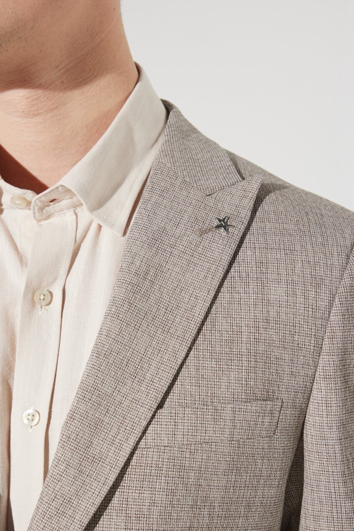Men's light brown slim fit narrow cut -off swallow collar patterned suit