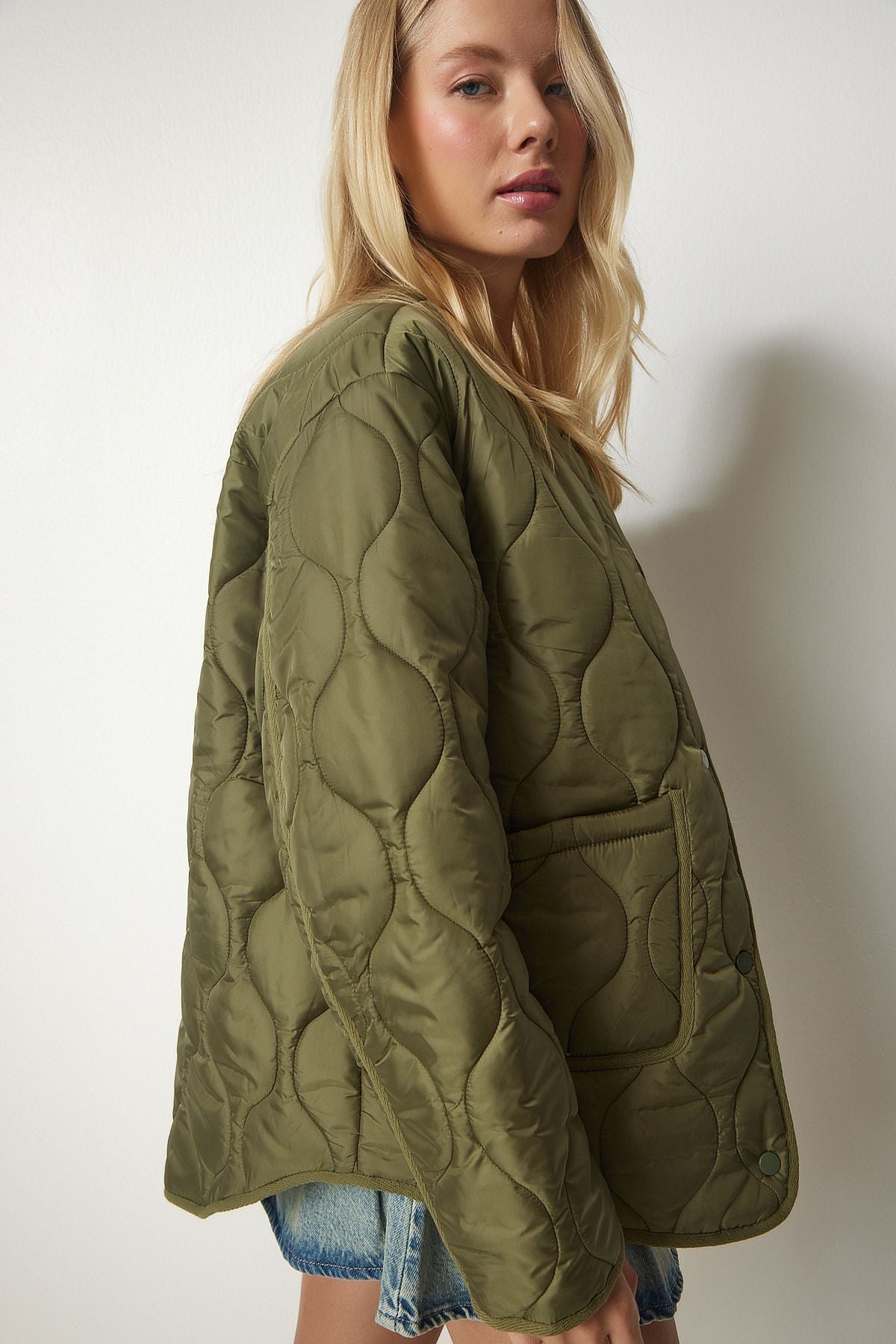 Kadın Haki Cepli Oversize Kapitone Mont DZ00098