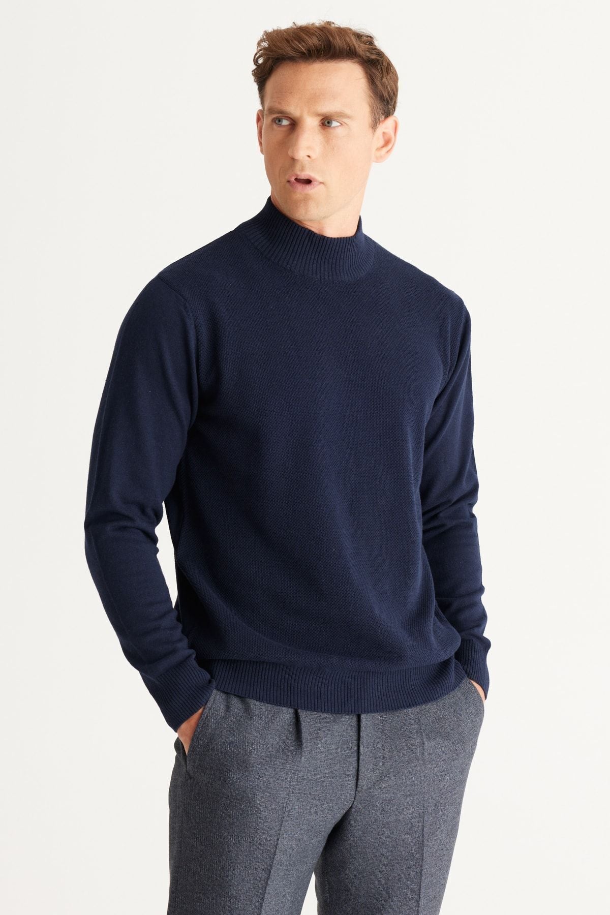 Men's navy blue standard fit normal cut half fisherman collar cotton knitwear sweater